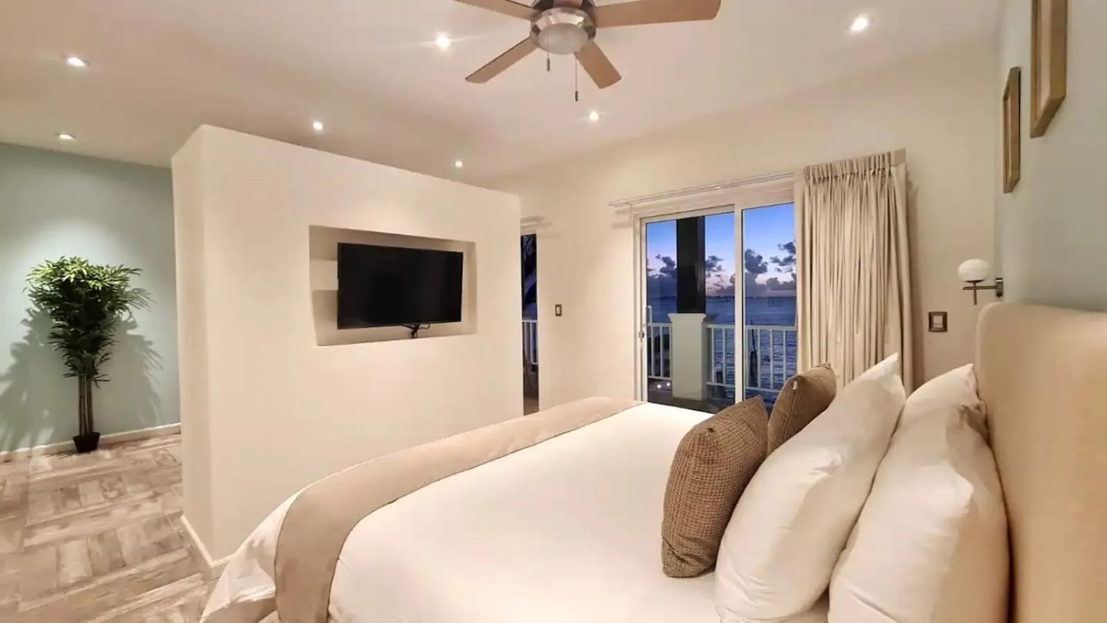 Sea view in Ocean Suites Bartolome