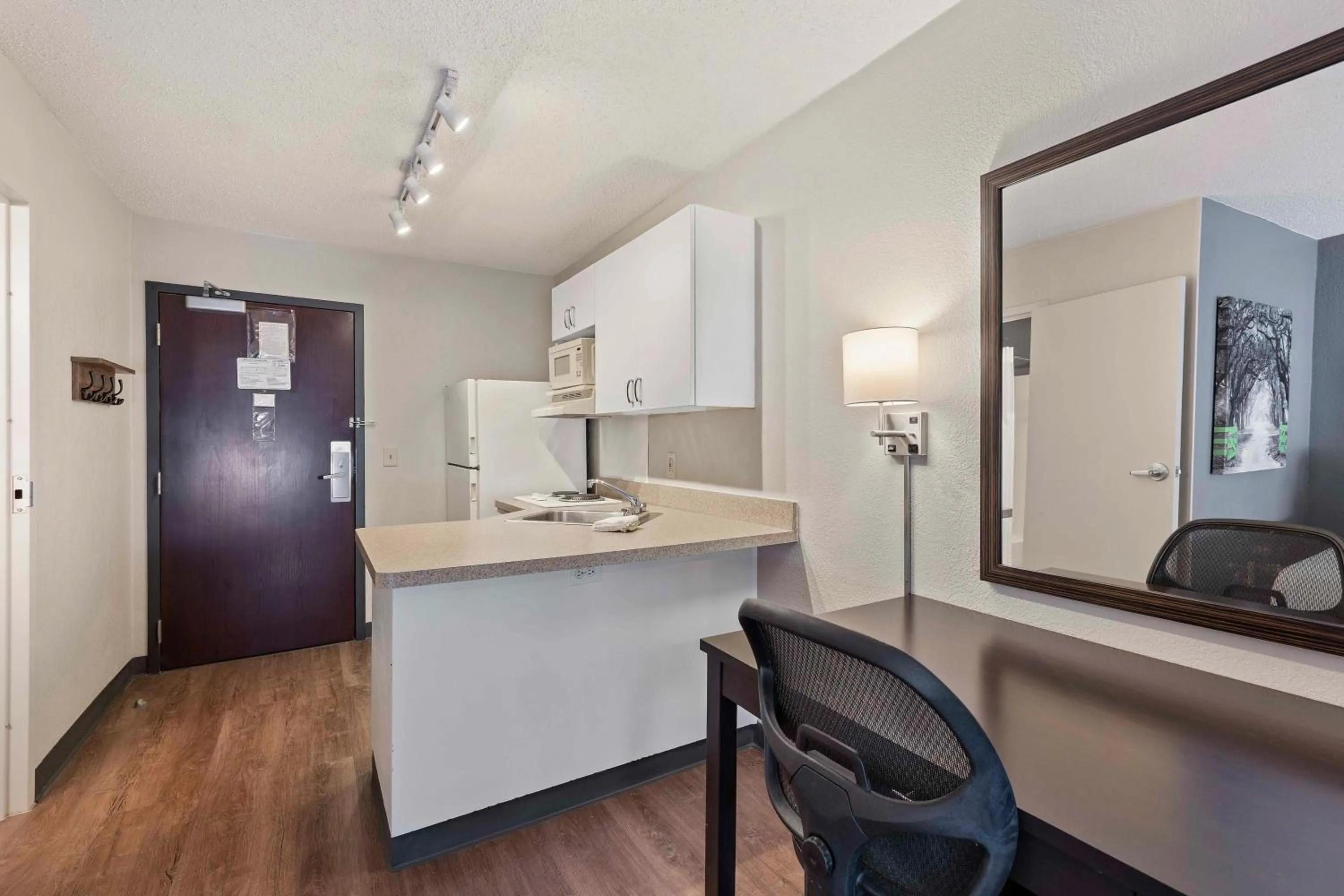 Kitchen or kitchenette in Extended Stay America Suites - Charlotte - University Place