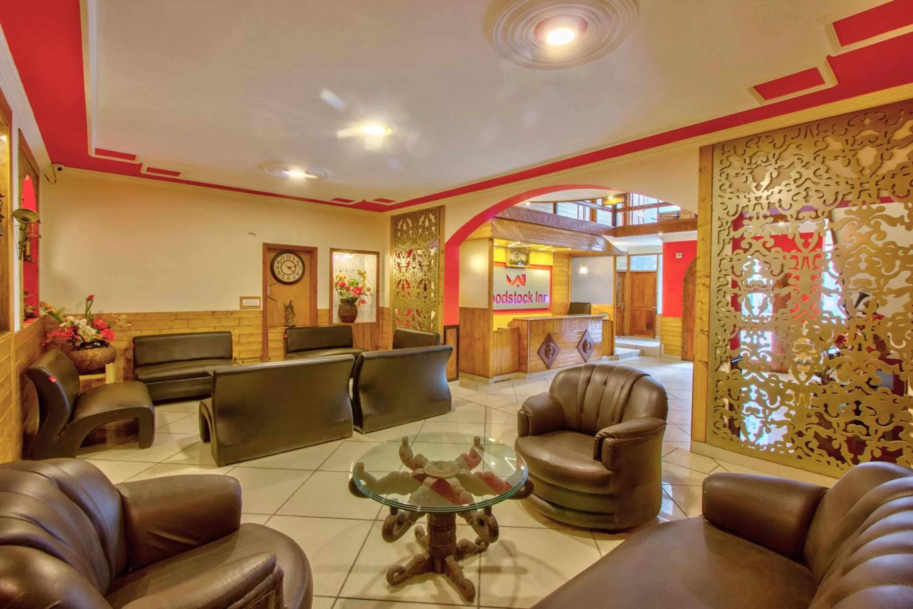 Lobby or reception in Woodstock Inn Manali 800 Mtrs from Mall Road