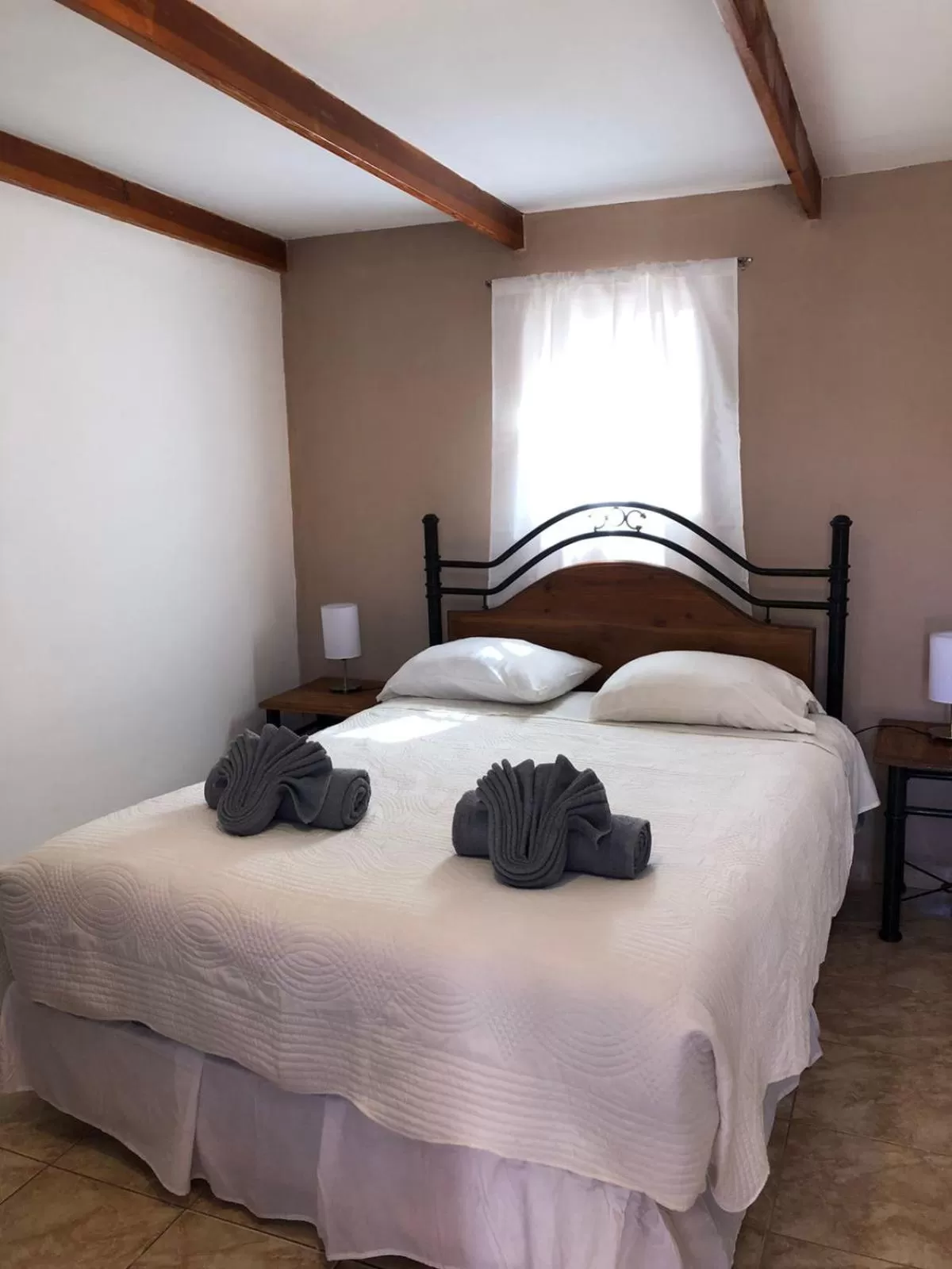 Bed in Hostal Katarpe