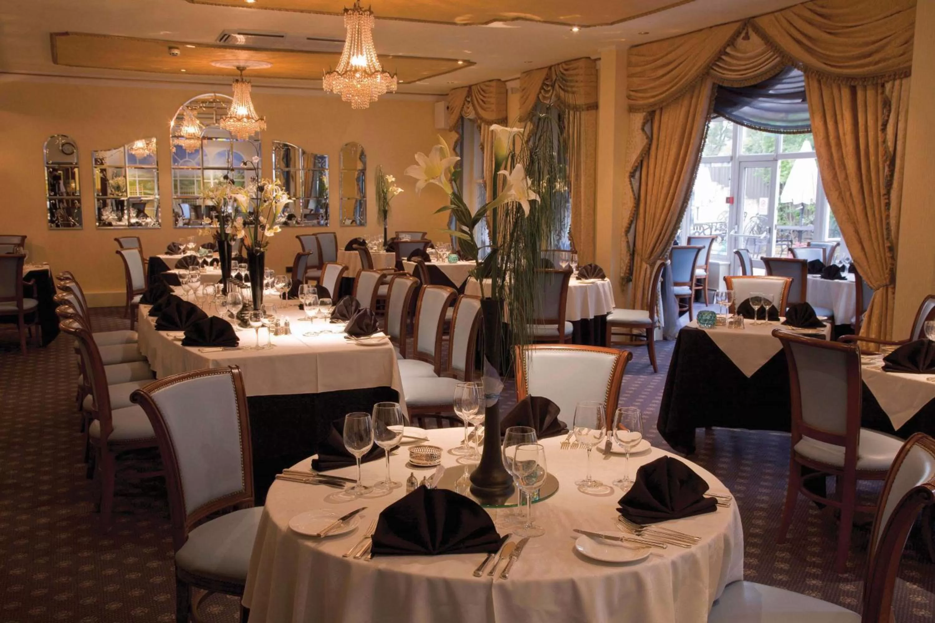 Restaurant/places to eat in Swindon Blunsdon House Hotel, BW Premier Collection