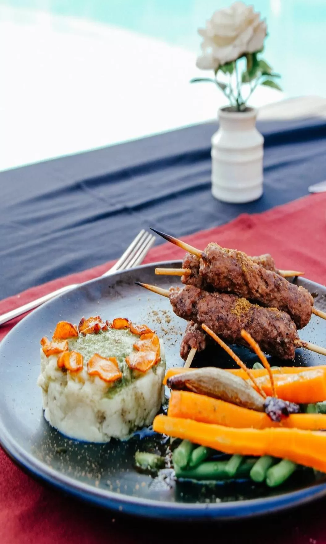 Restaurant/places to eat in Club Paradisio