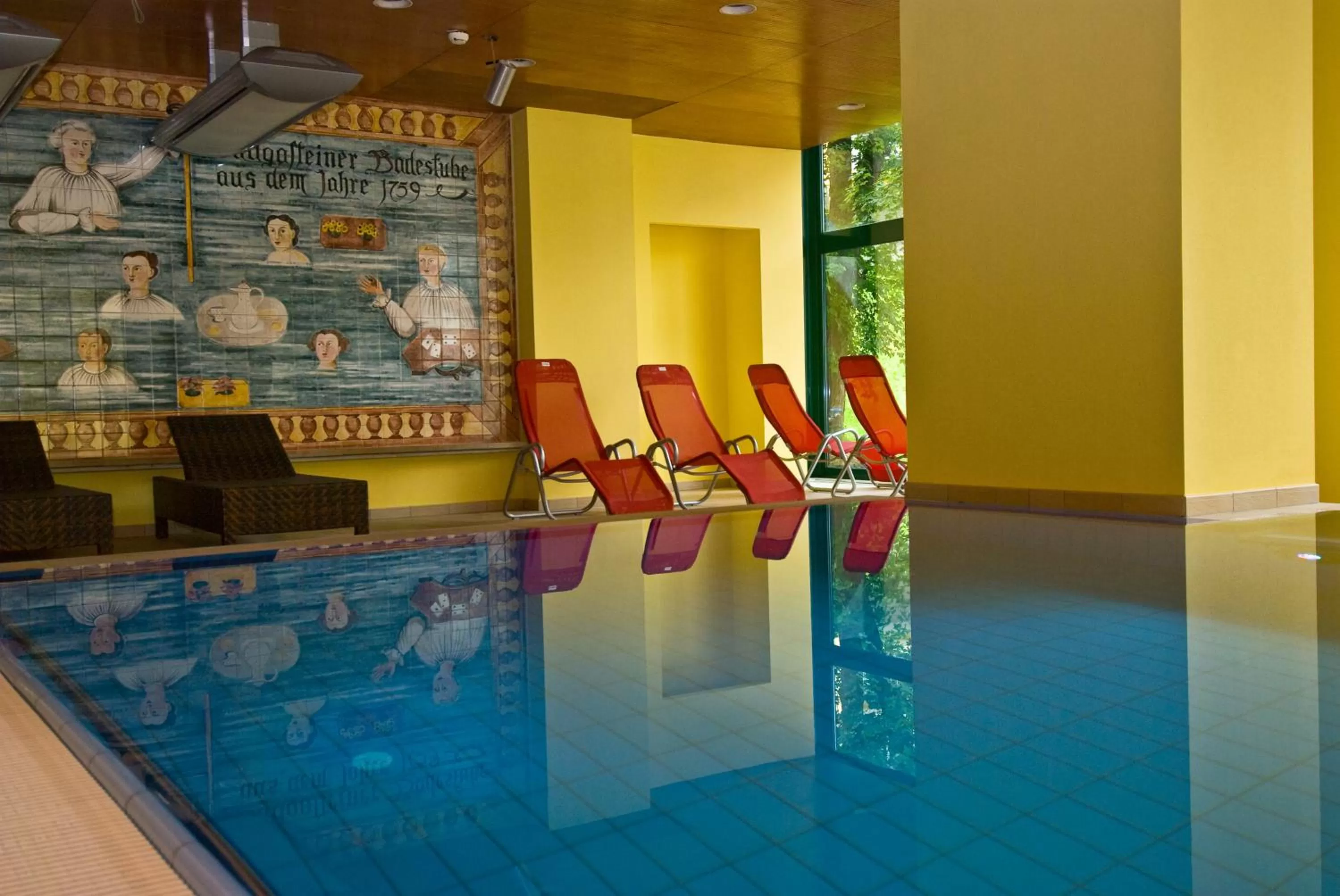 Swimming pool in Thermal Resort Hotel Elisabethpark