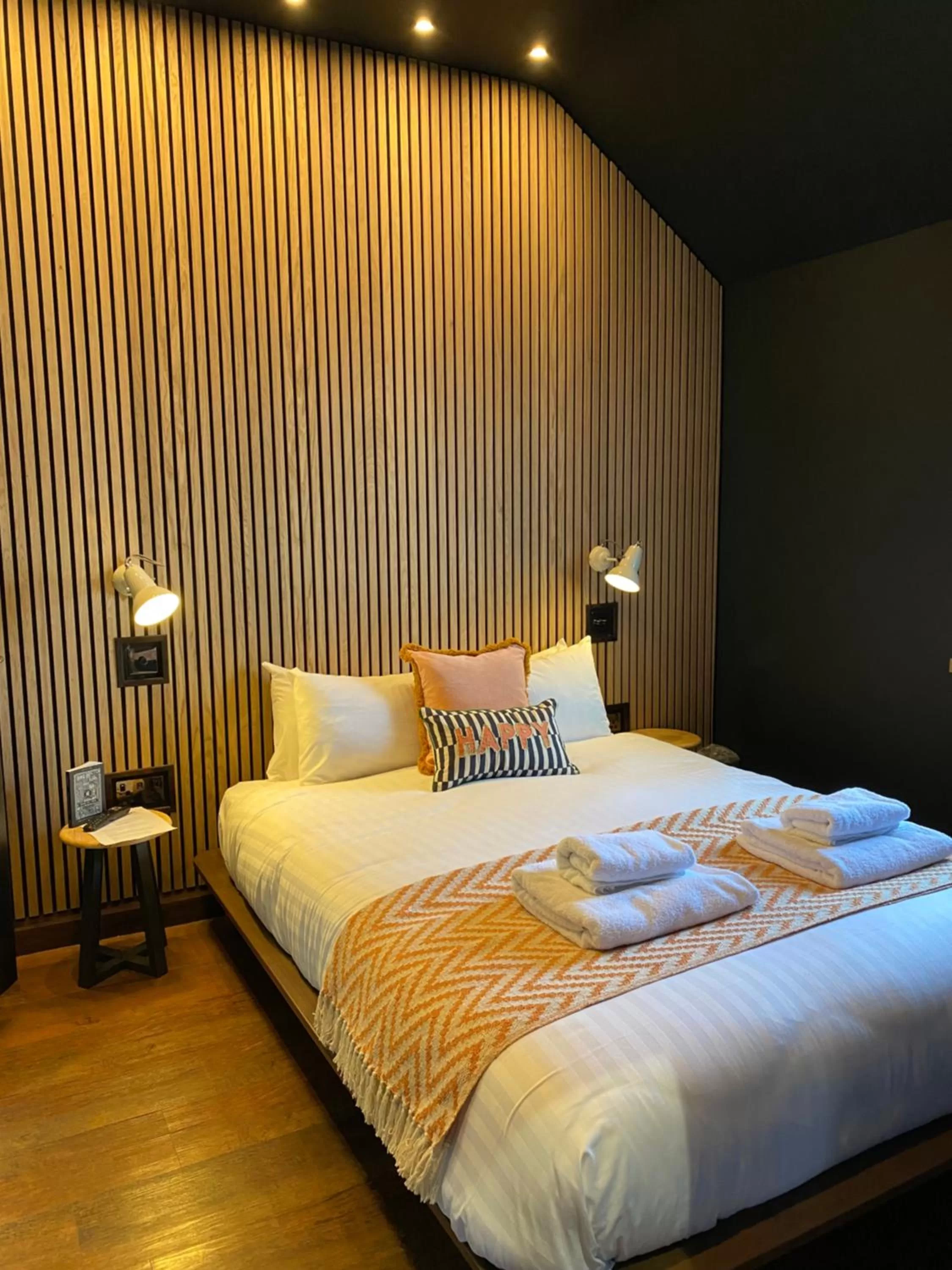 Property building, Bed in The Fort York