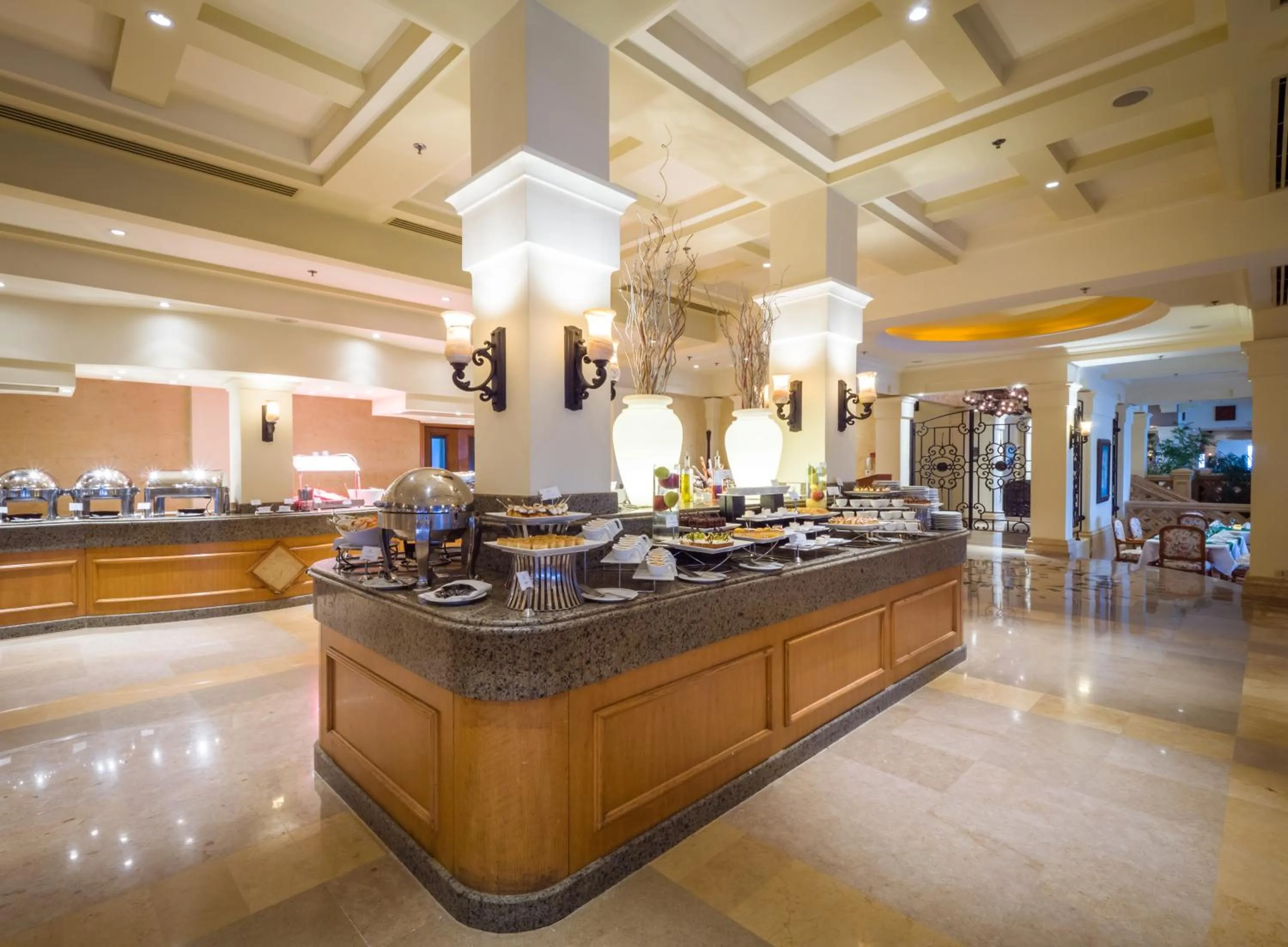 Restaurant/places to eat in The Cascades Golf Resort, Spa & Thalasso