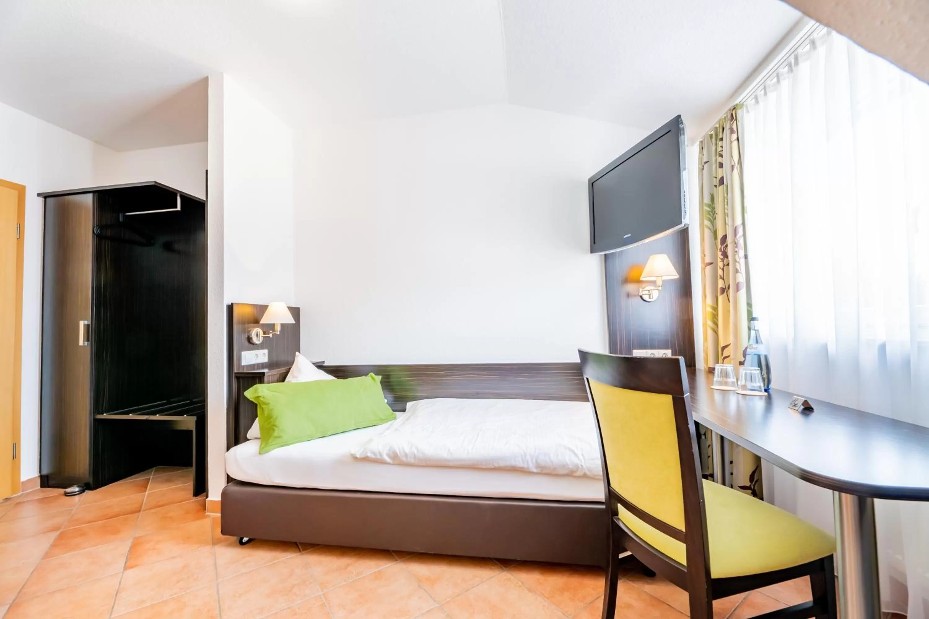 Bed in My Airport Hotel STUTTGART-AIRPORT-MESSE