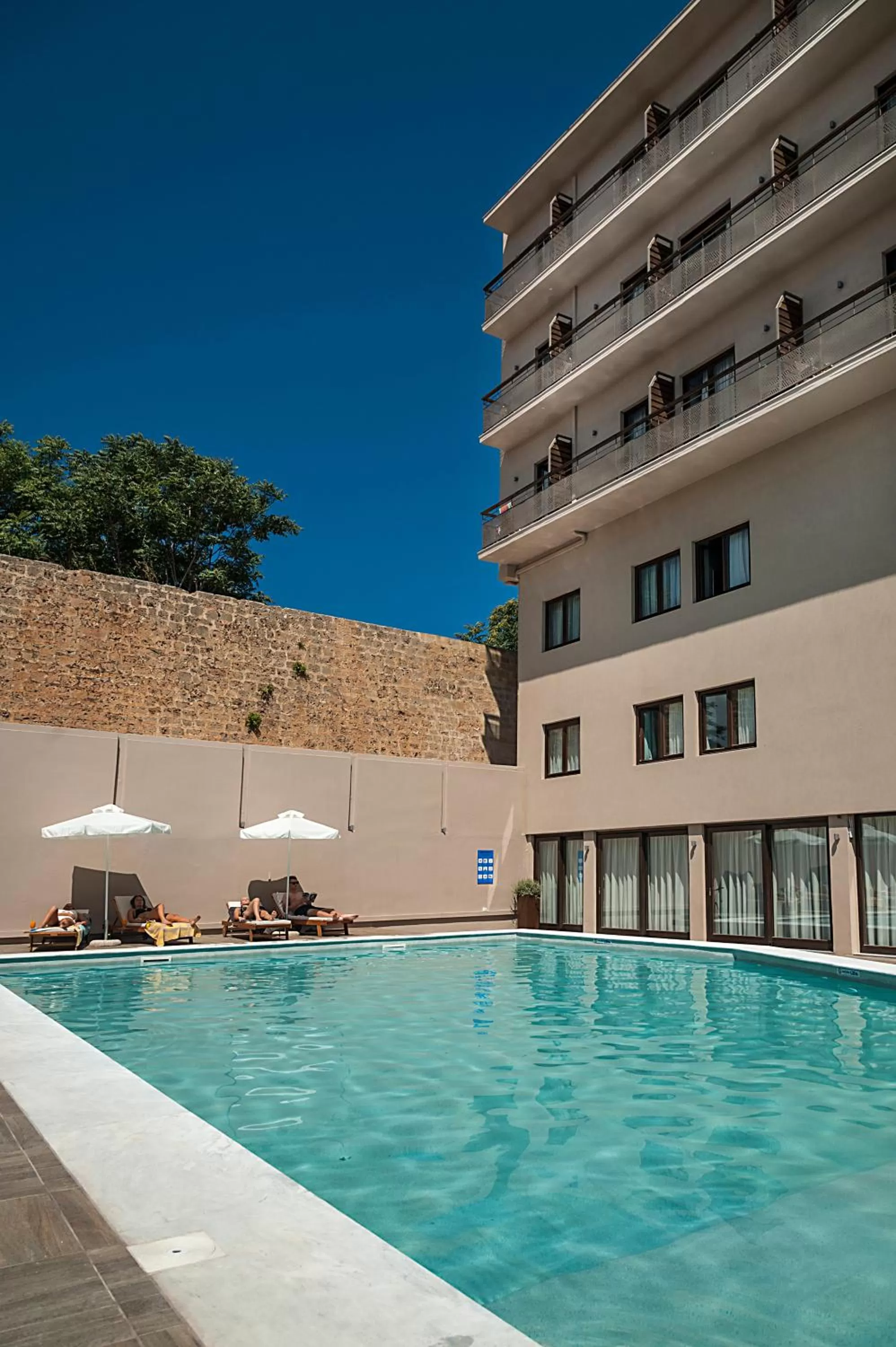 Swimming pool in Kriti Hotel