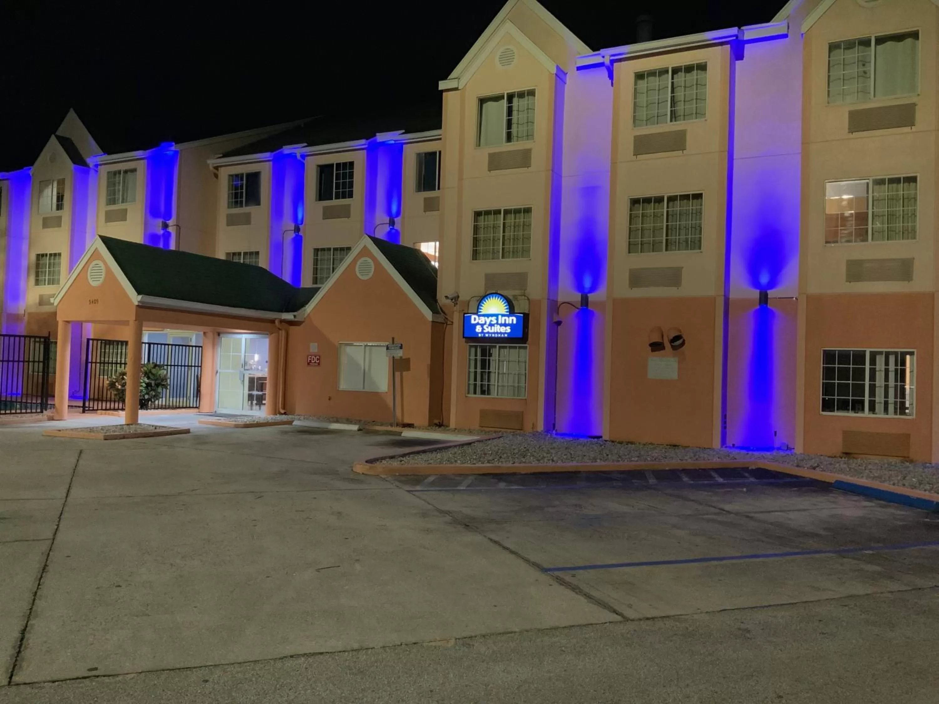 View (from property/room) in Days Inn & Suites by Wyndham Tampa/Raymond James Stadium