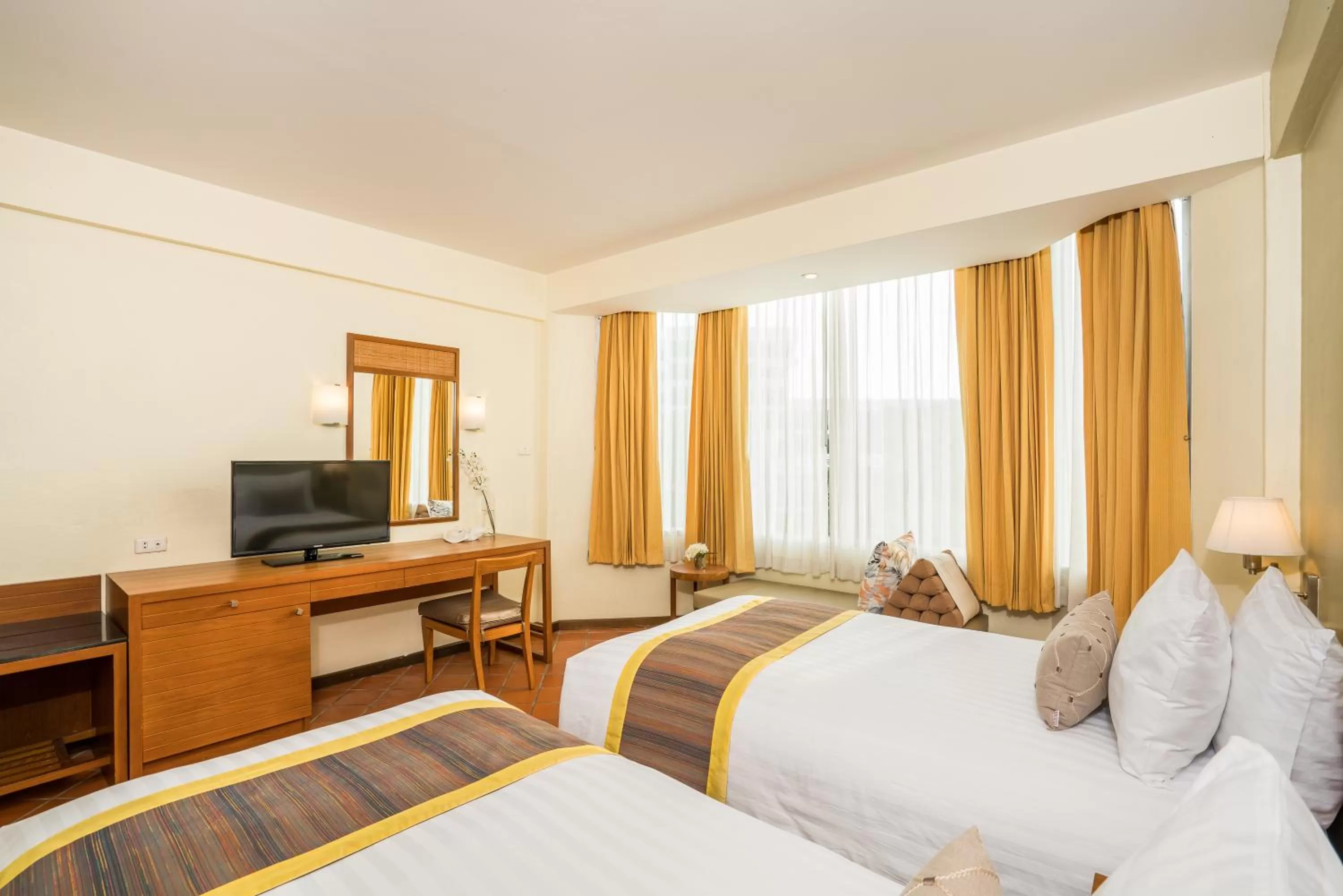 Bed in Cosy Beach Hotel - SHA Extra Plus