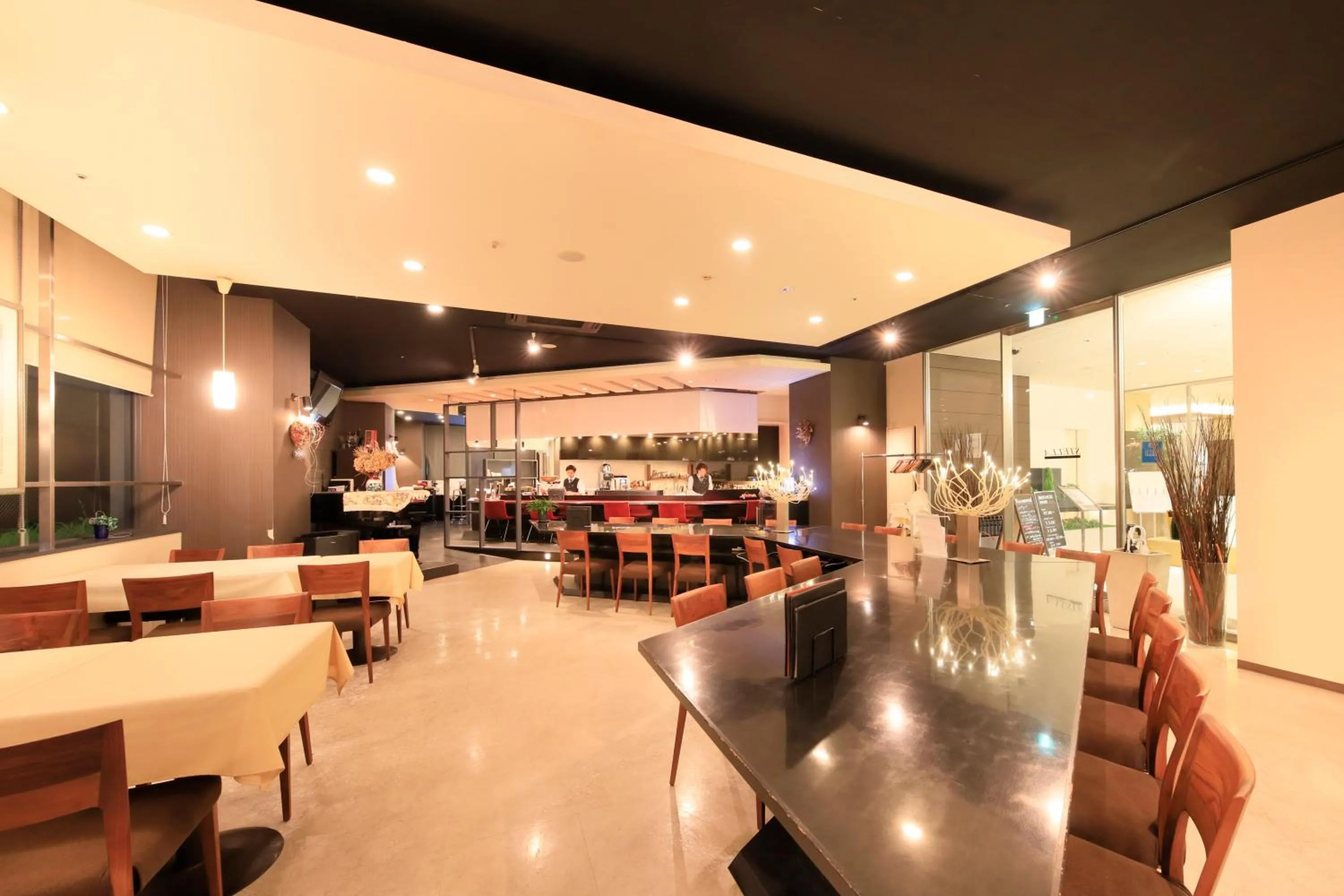 Restaurant/places to eat in Richmond Hotel Narita