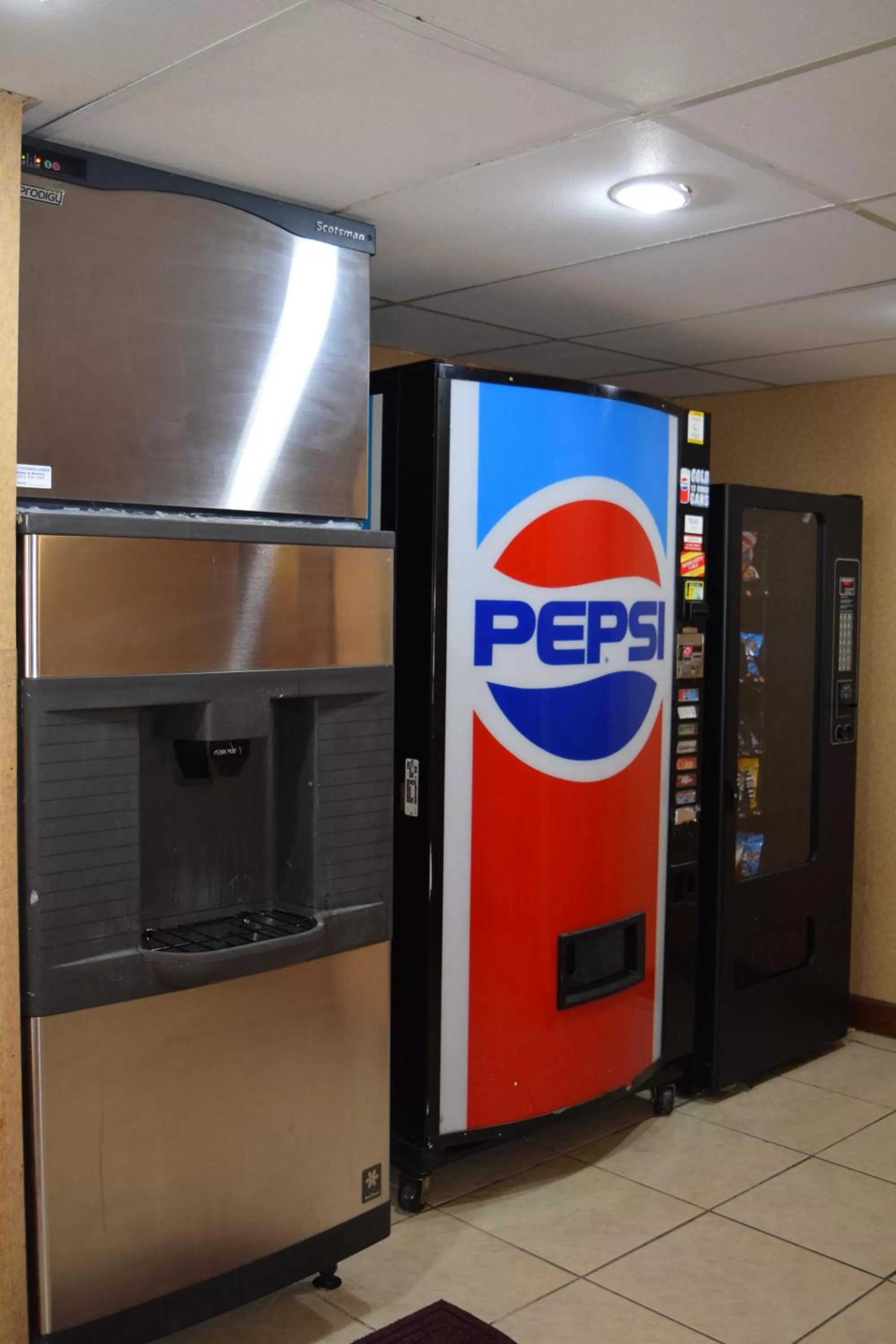 vending machine in Super 8 by Wyndham Homewood Birmingham Area