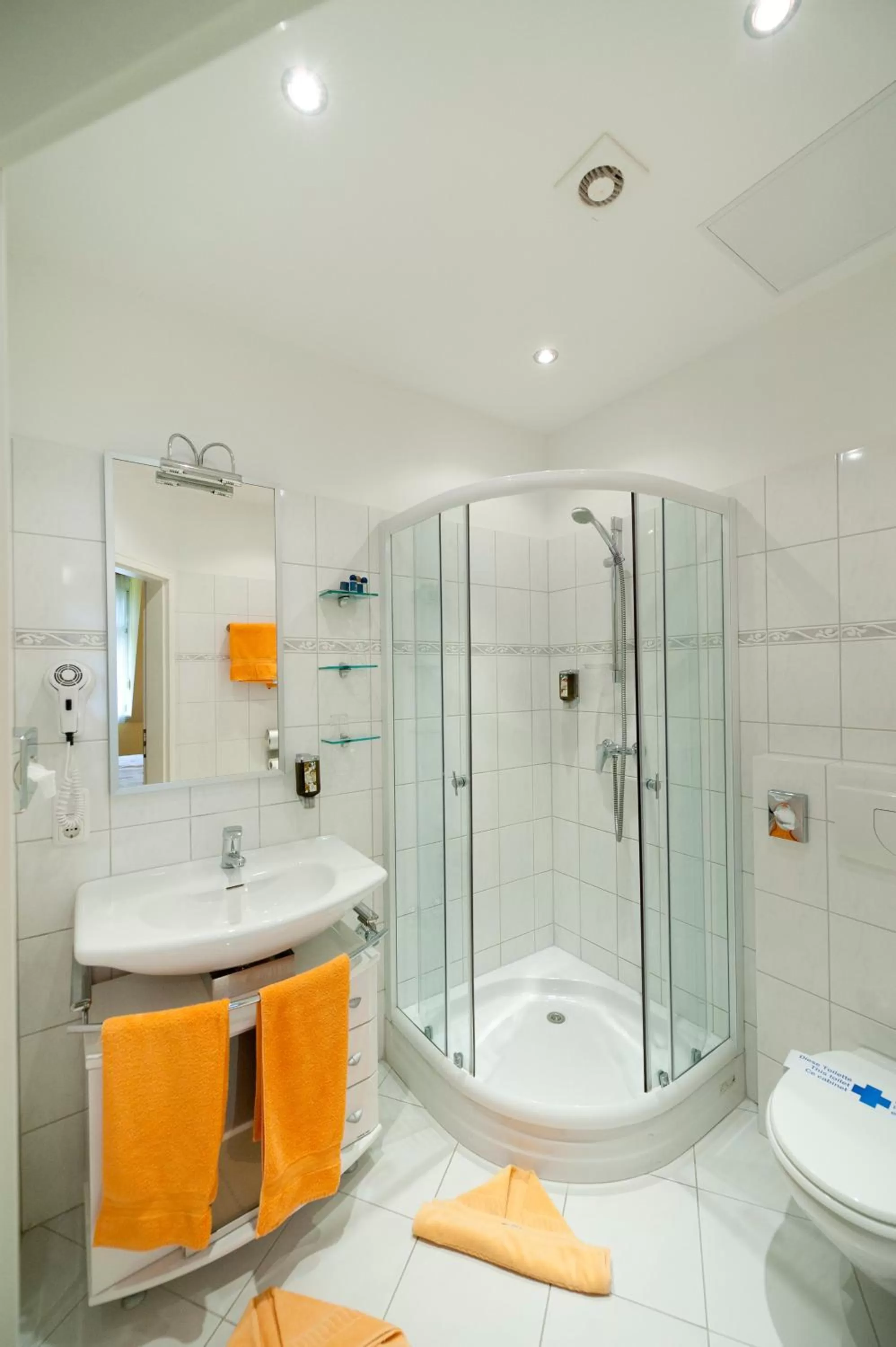 Bathroom in Hotel Spöttel