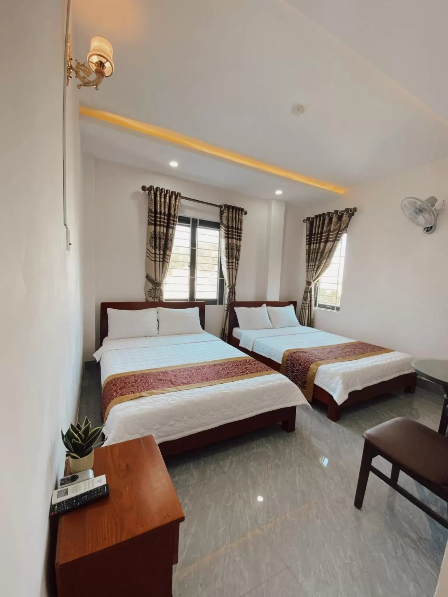 Bed in Phú Xuân Hotel