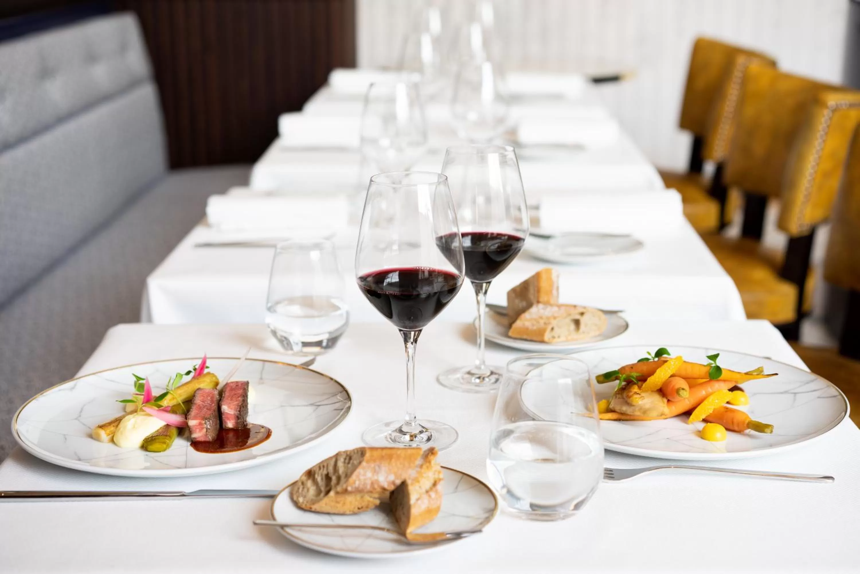 Restaurant/places to eat in Maison Albar - Le Monumental Palace