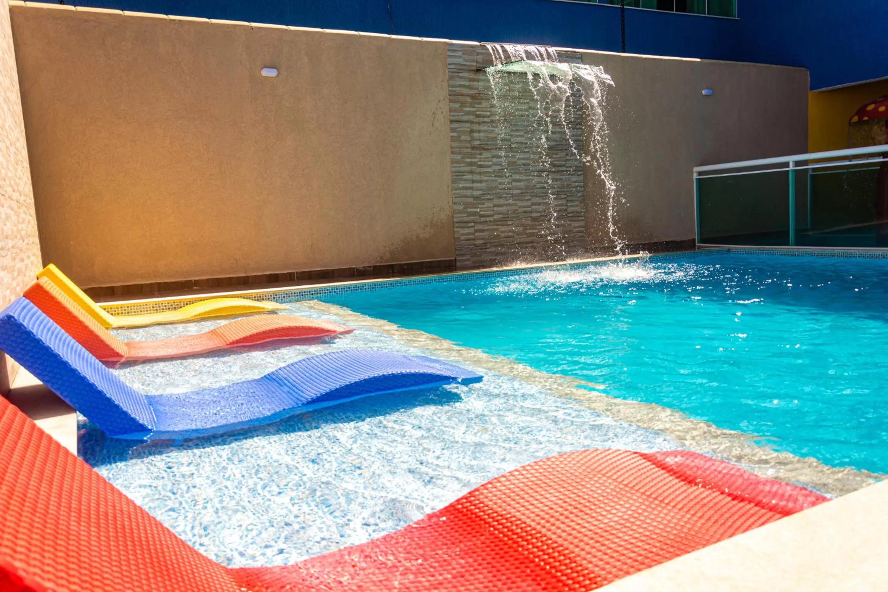 Swimming pool in Pousada Laguna Hotel