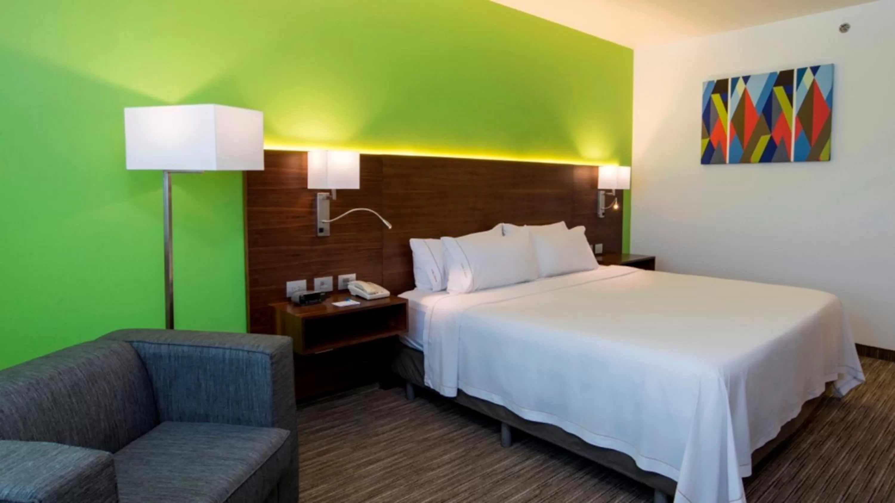 View (from property/room), Bed in Holiday Inn Express Puebla by IHG