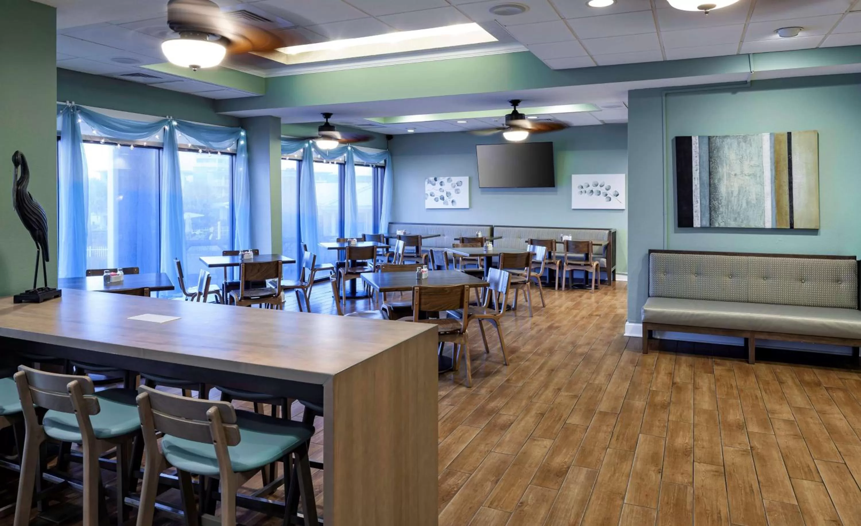 Restaurant/places to eat in Best Western New Smyrna Beach Hotel & Suites