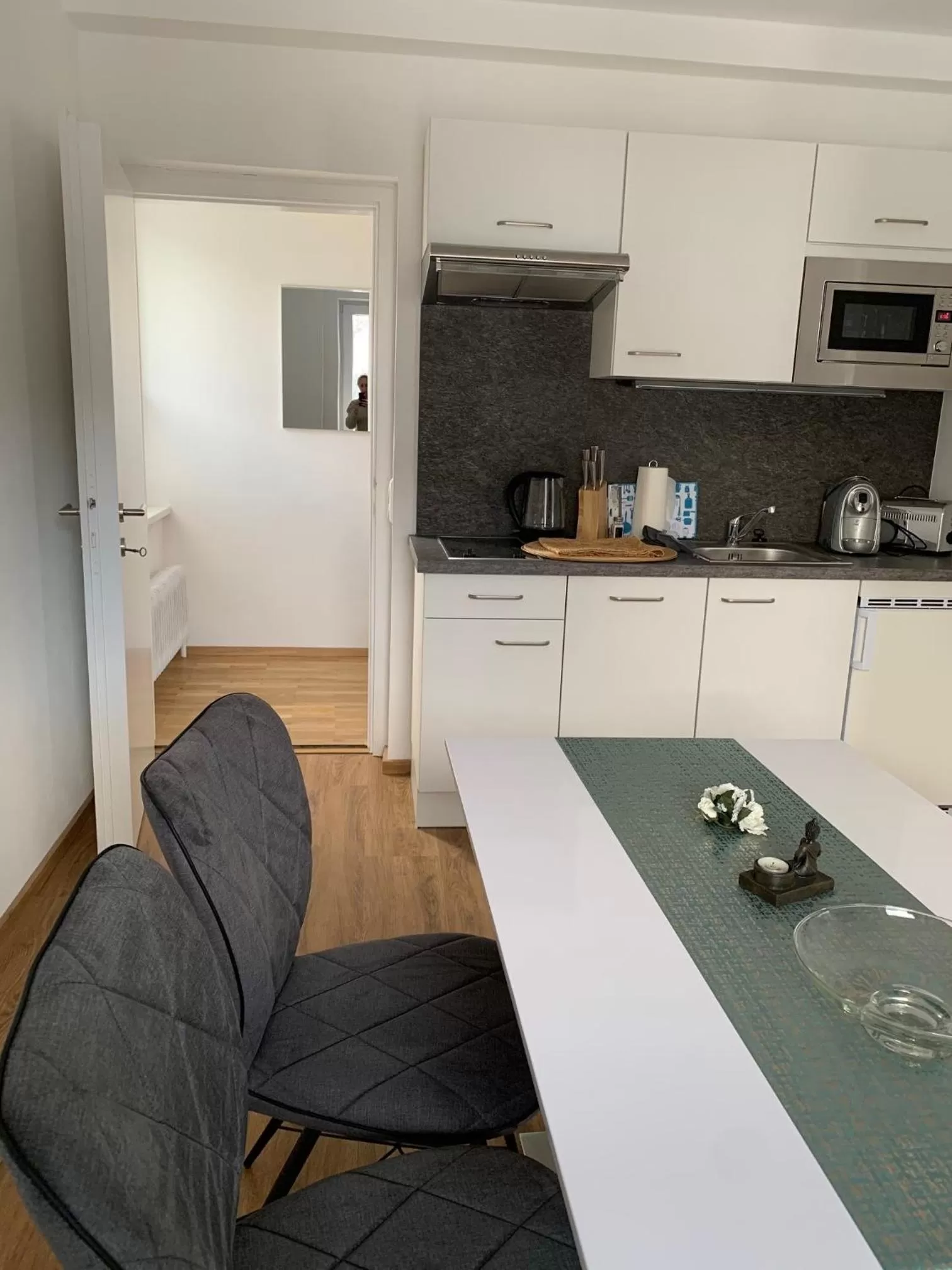 Kitchen or kitchenette in Nefer, Haus