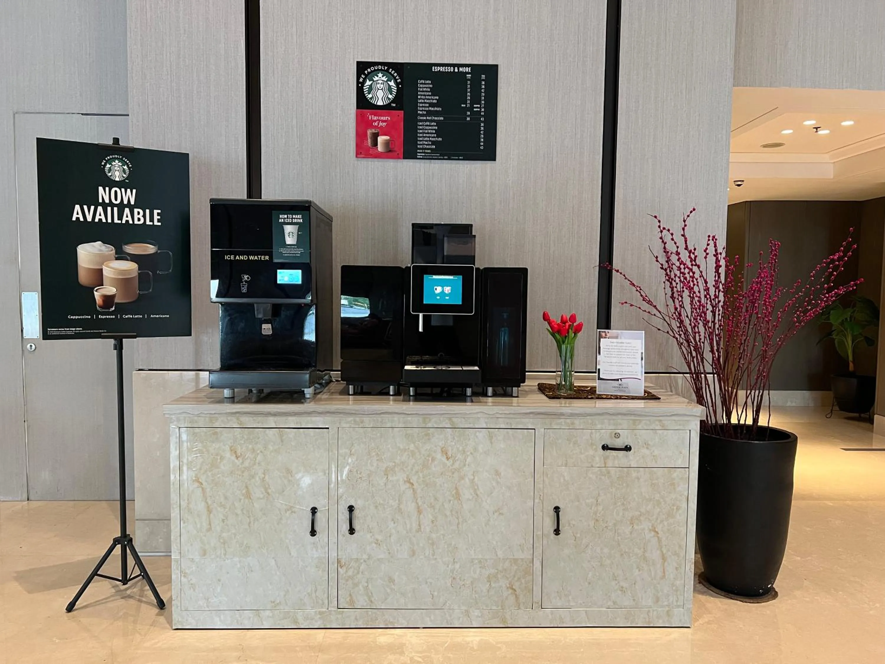 Coffee/tea facilities in Crowne Plaza Jakarta Residences, an IHG Hotel