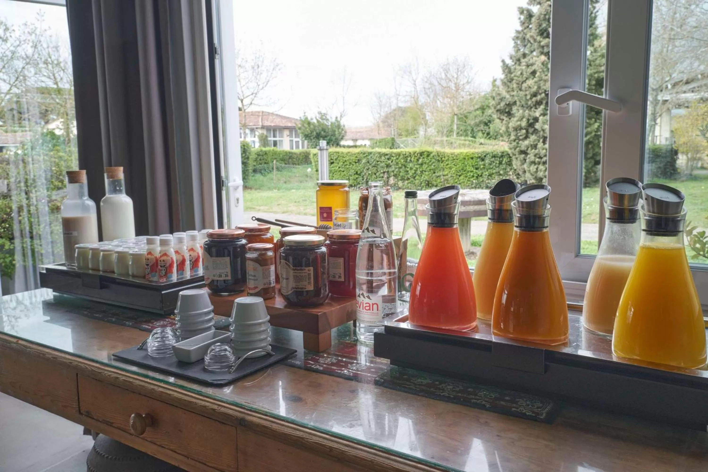 Breakfast in Best Western Plus Le Canard sur le Toit