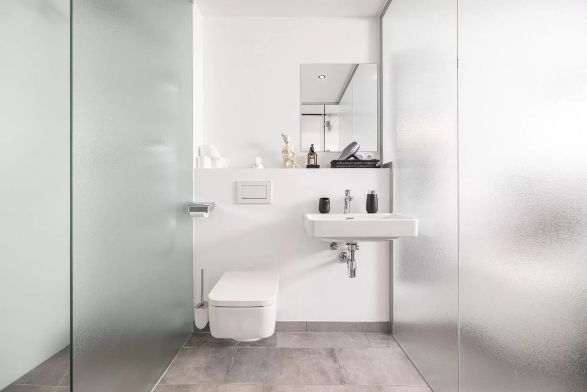 Bathroom in Max Studios