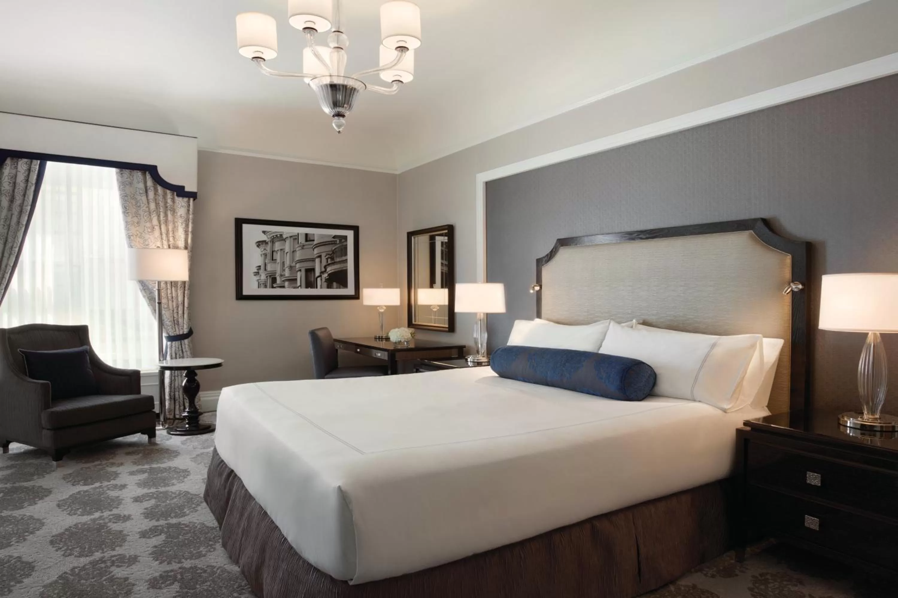 Bed in Fairmont San Francisco