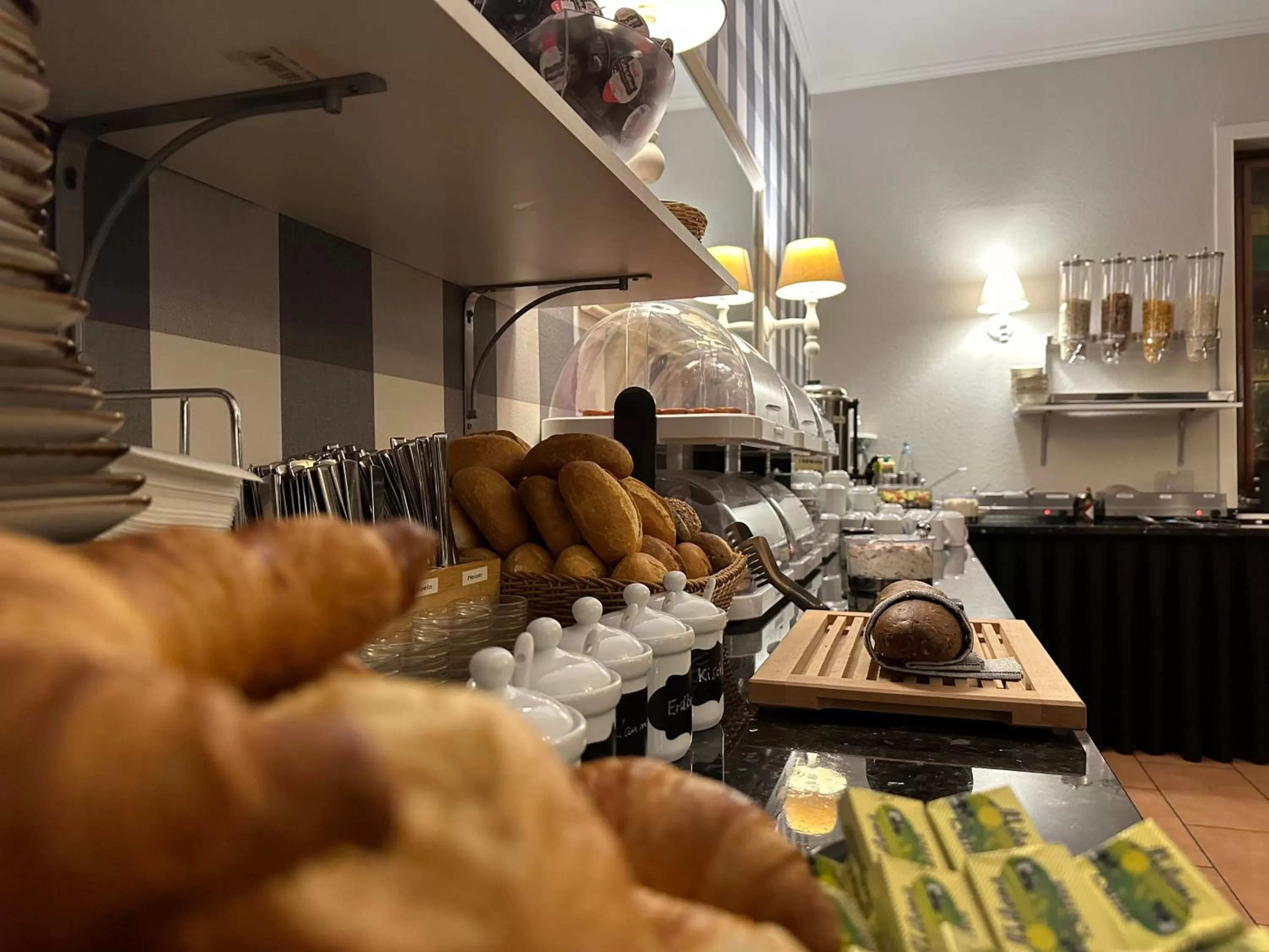 Buffet breakfast in Mertinkus Nordseehotel