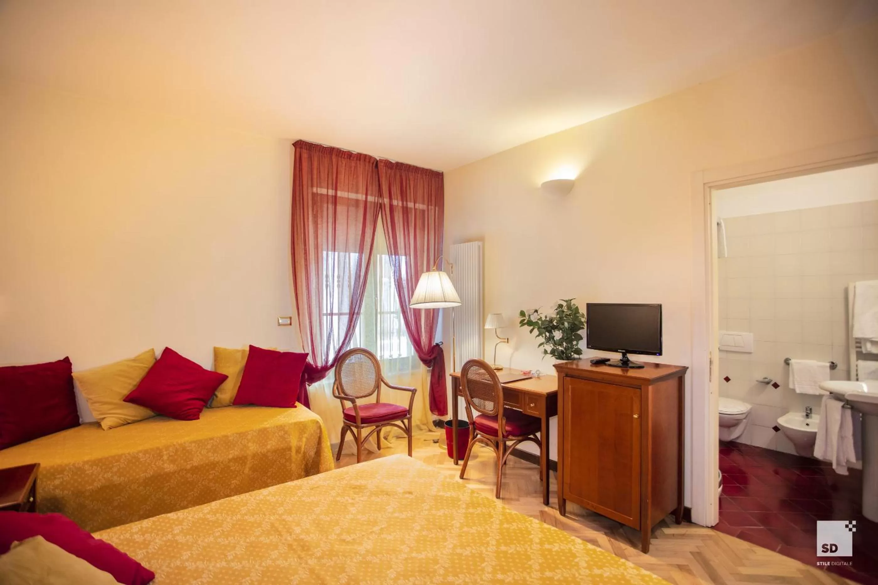 Photo of the whole room, Bed in Hotel Alessandro Della Spina