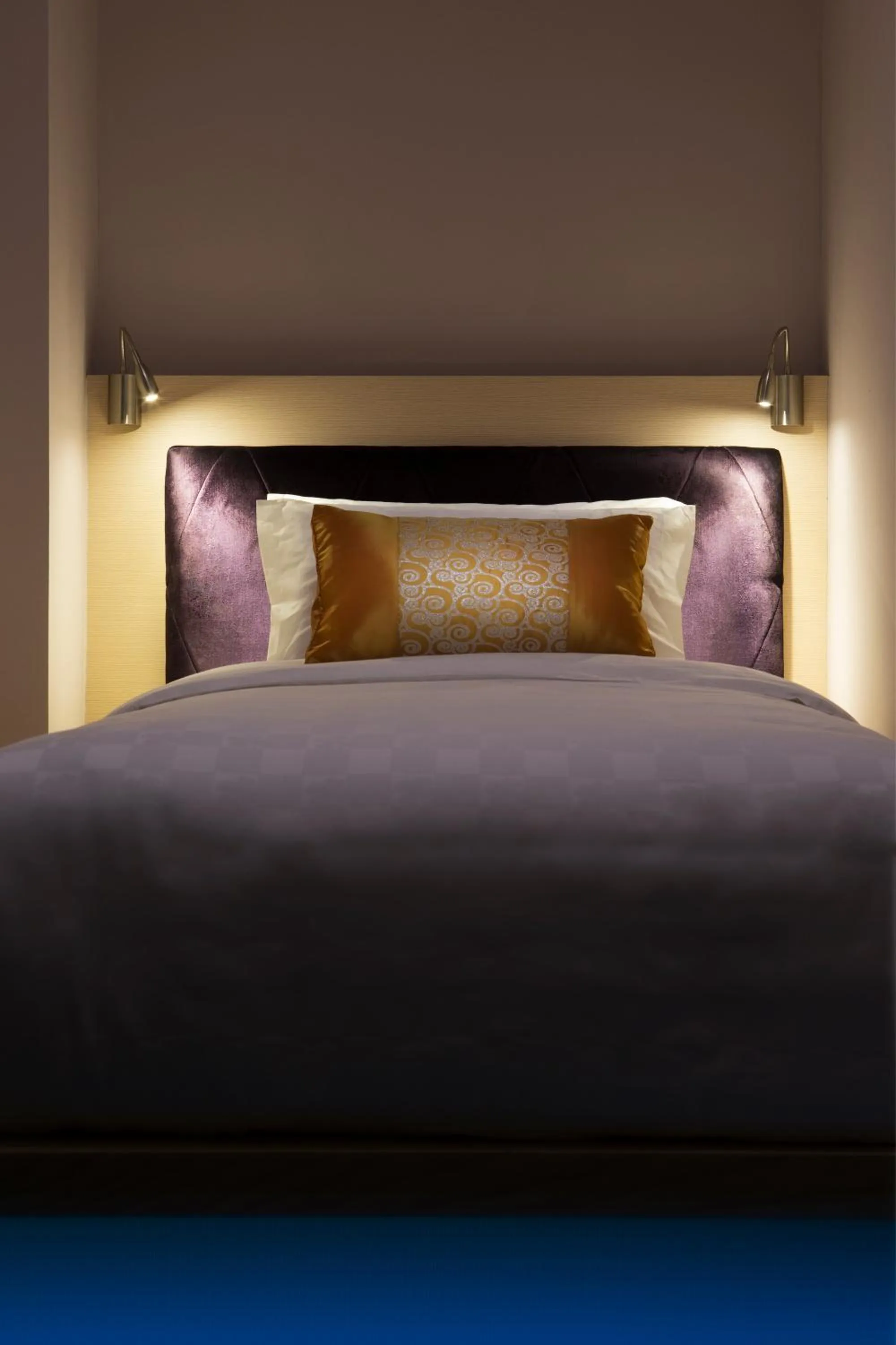 Other, Bed in Hotel Clover 7