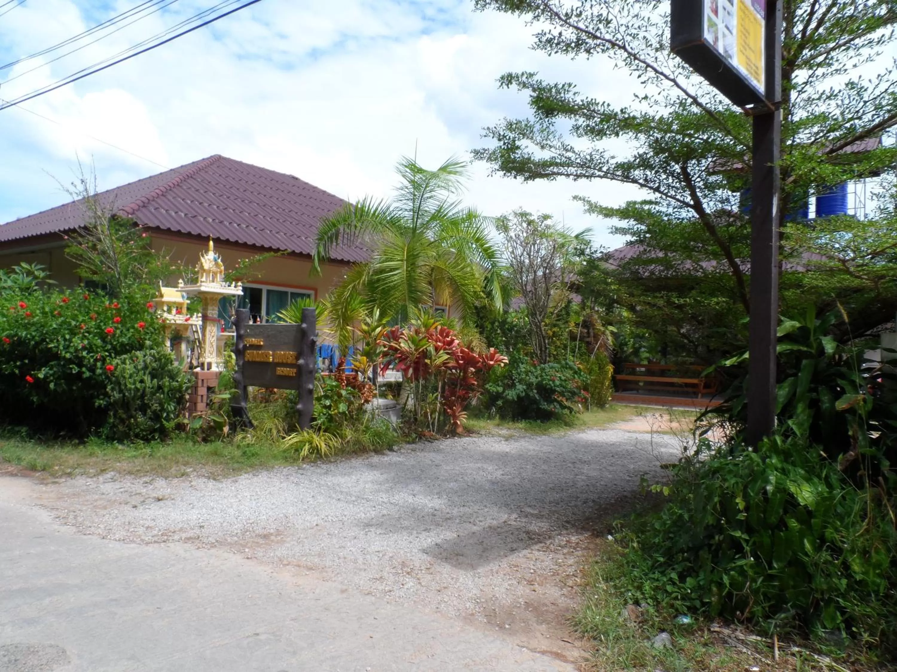 Facade/entrance in Khaolak Summer House Resort