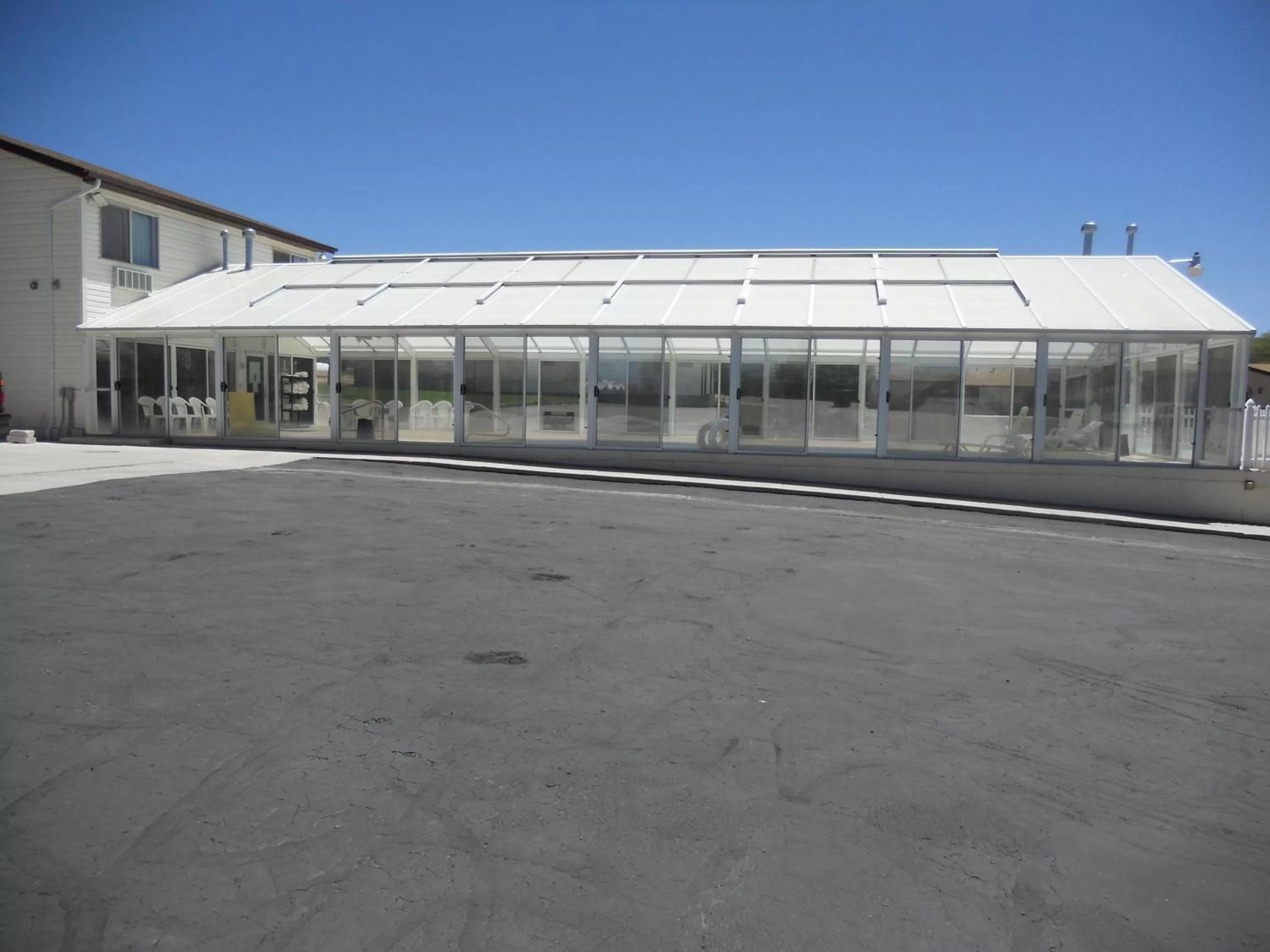 Summer in Aquarius Inn