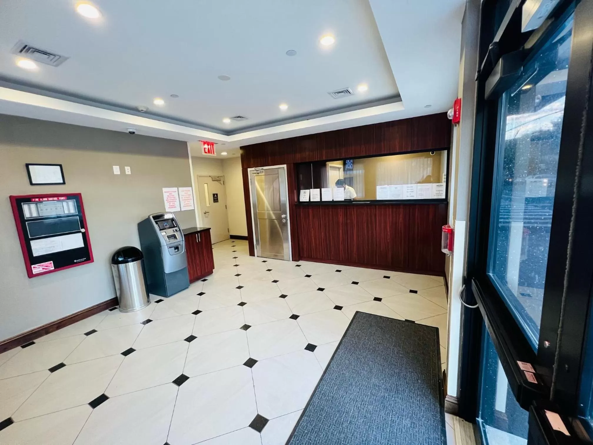 Lobby or reception in Rockaway Hotel