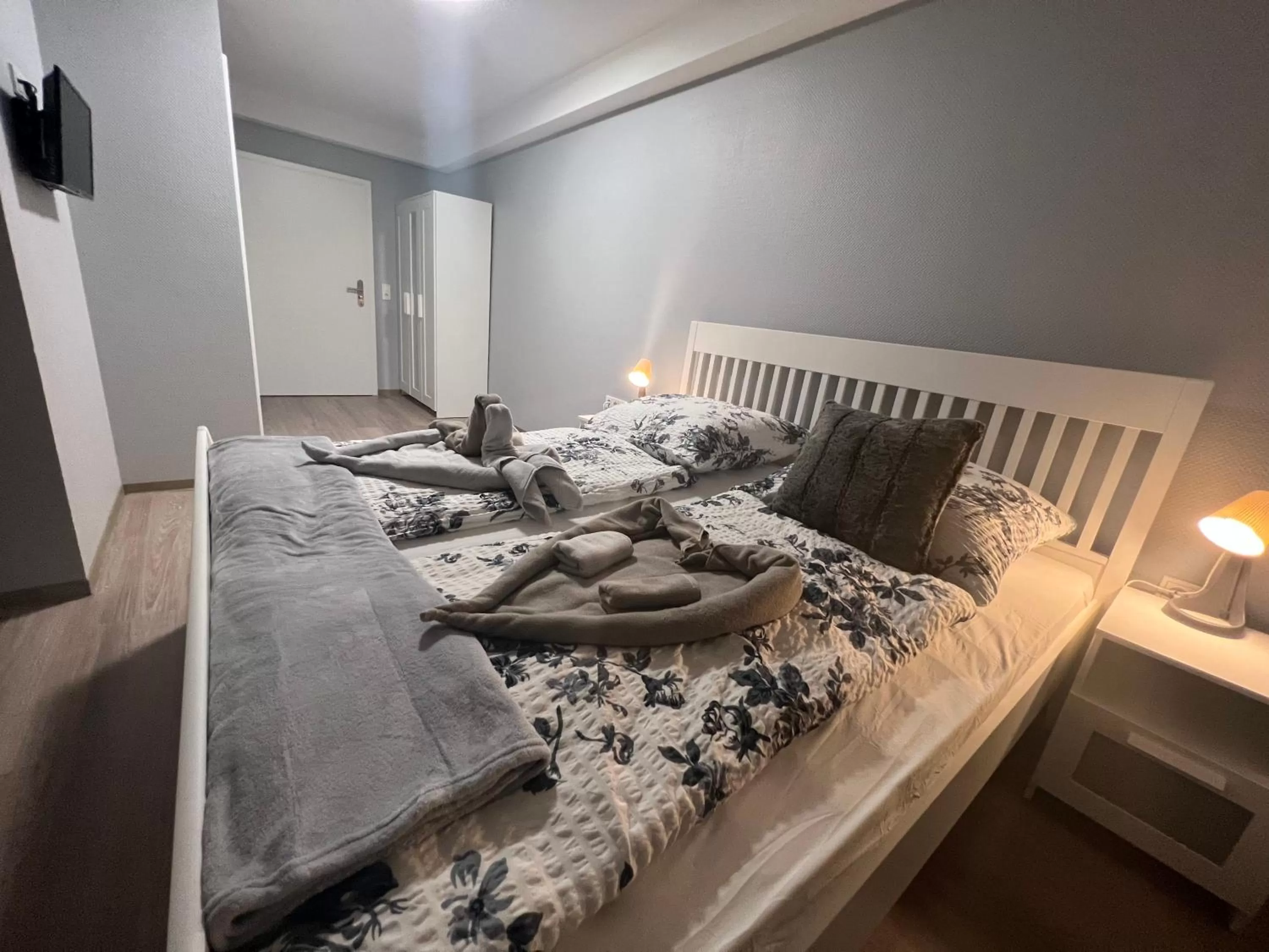 Bed in Hotel am Rathaus Adii