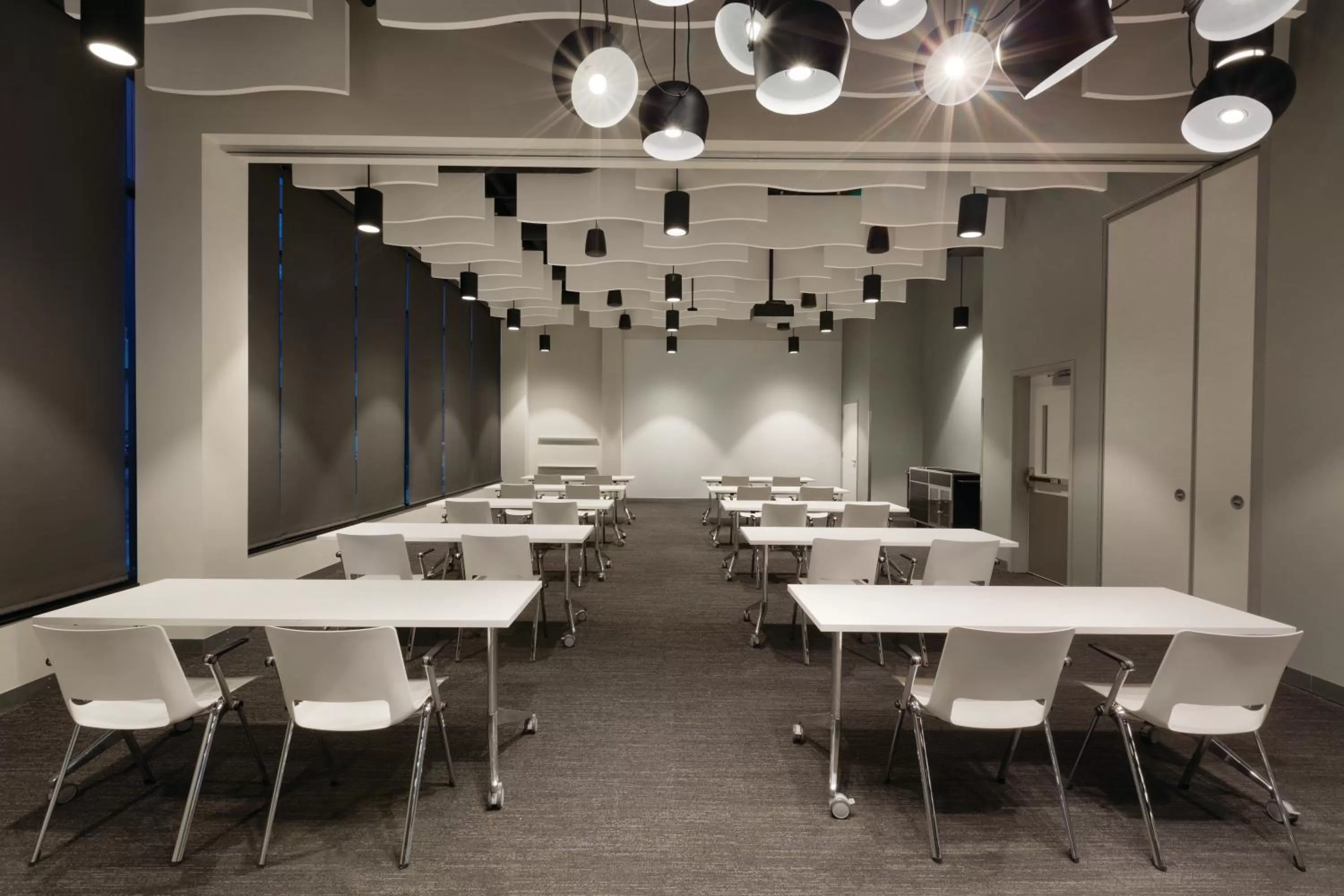 Communal lounge/ TV room in Radisson Red Minneapolis Downtown