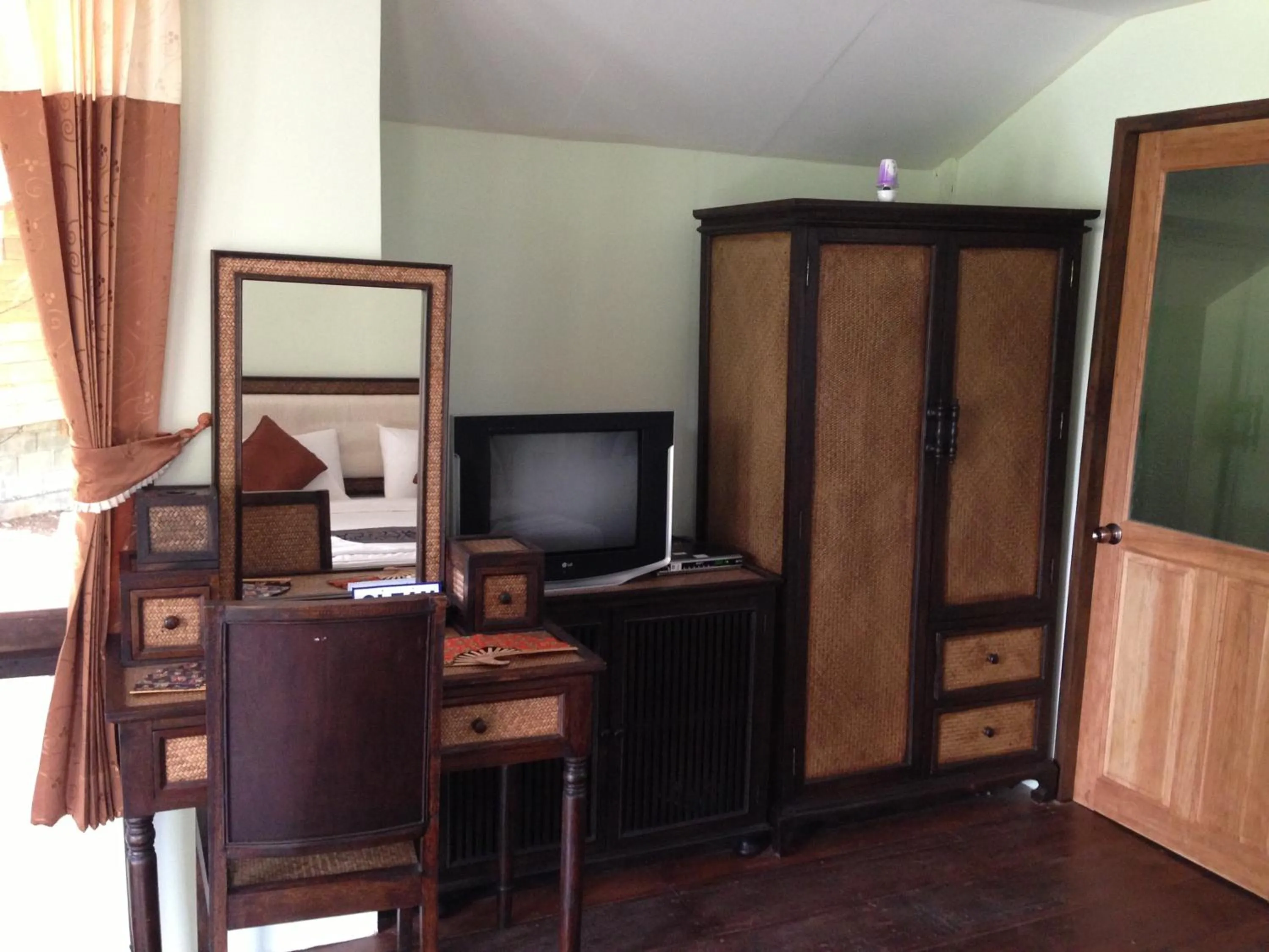 Day in Lanta Happy Hill