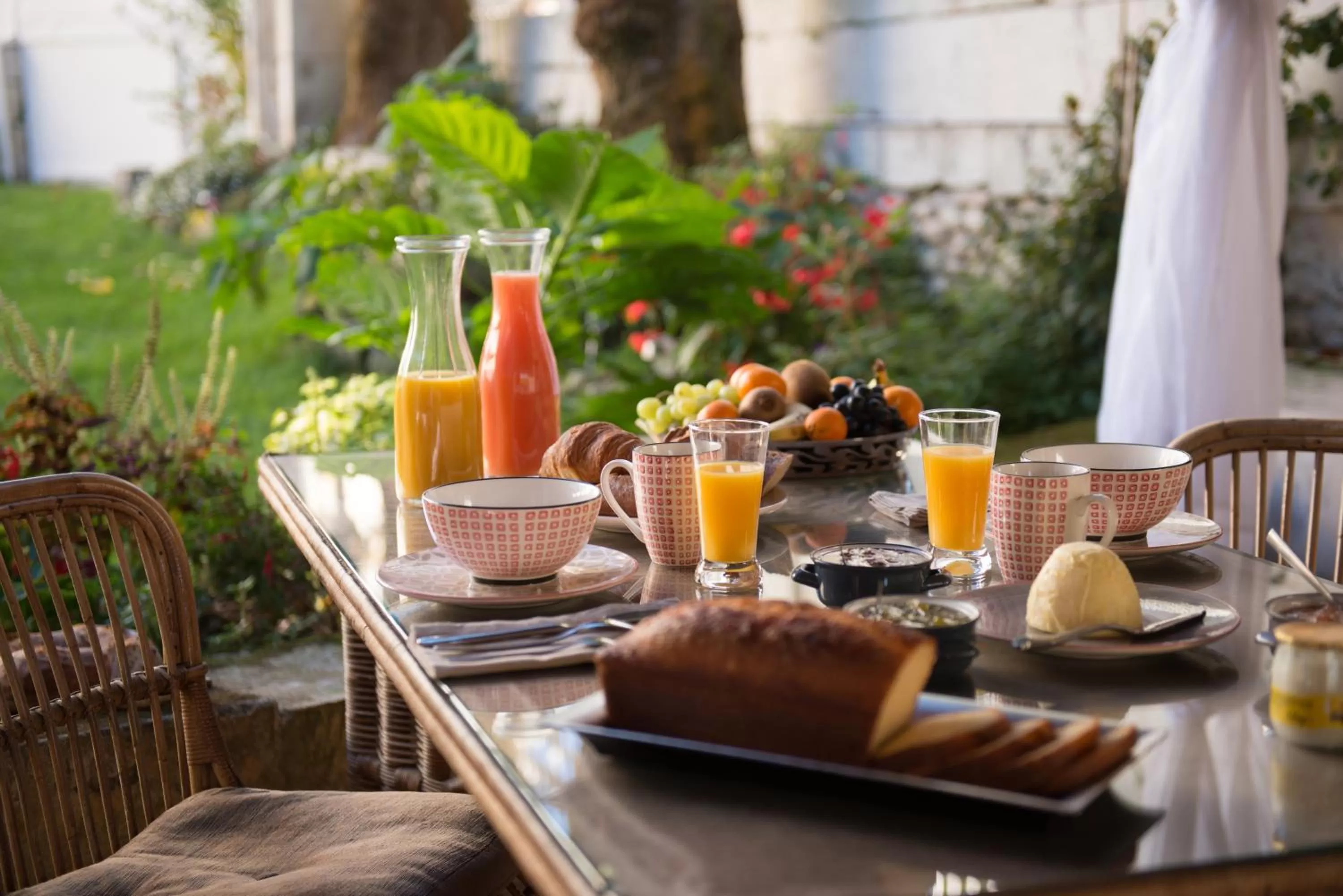 Continental breakfast in La Tillaie SPA et Sauna