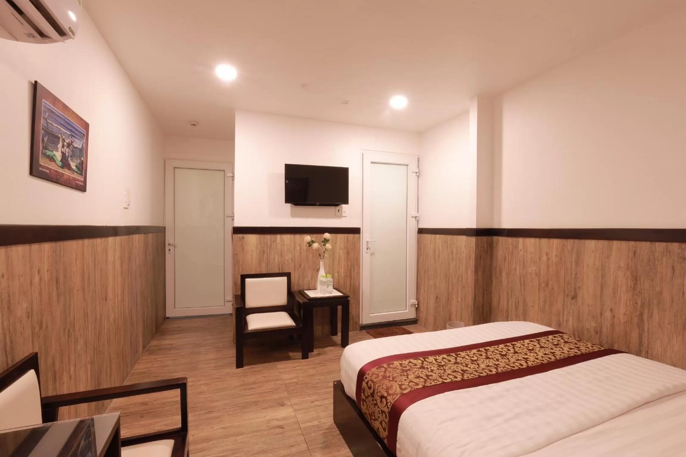 Bed in Hotel Minh Hang