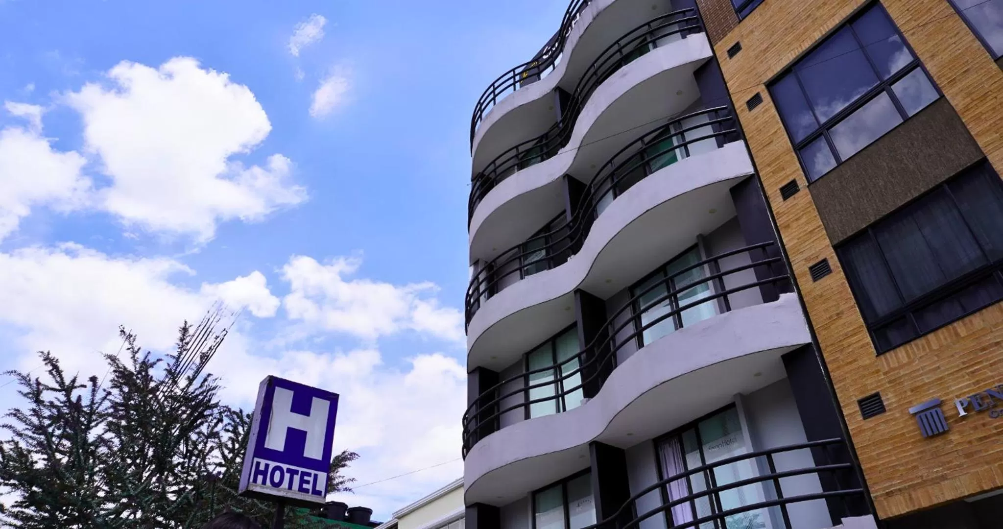 Property building in Hotel Expo Hotel Ferial