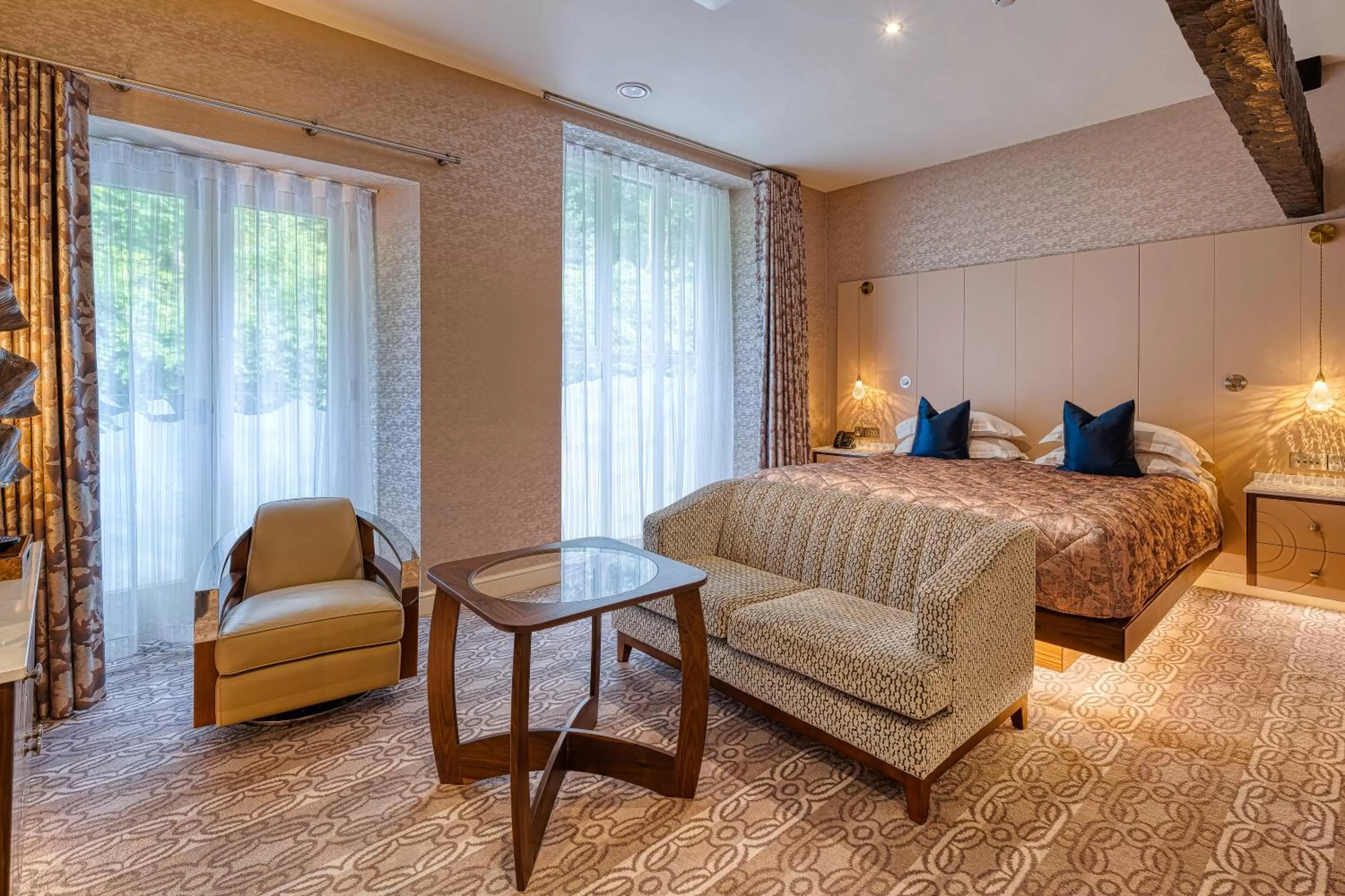 Bed in Ambleside Salutation Hotel & Spa