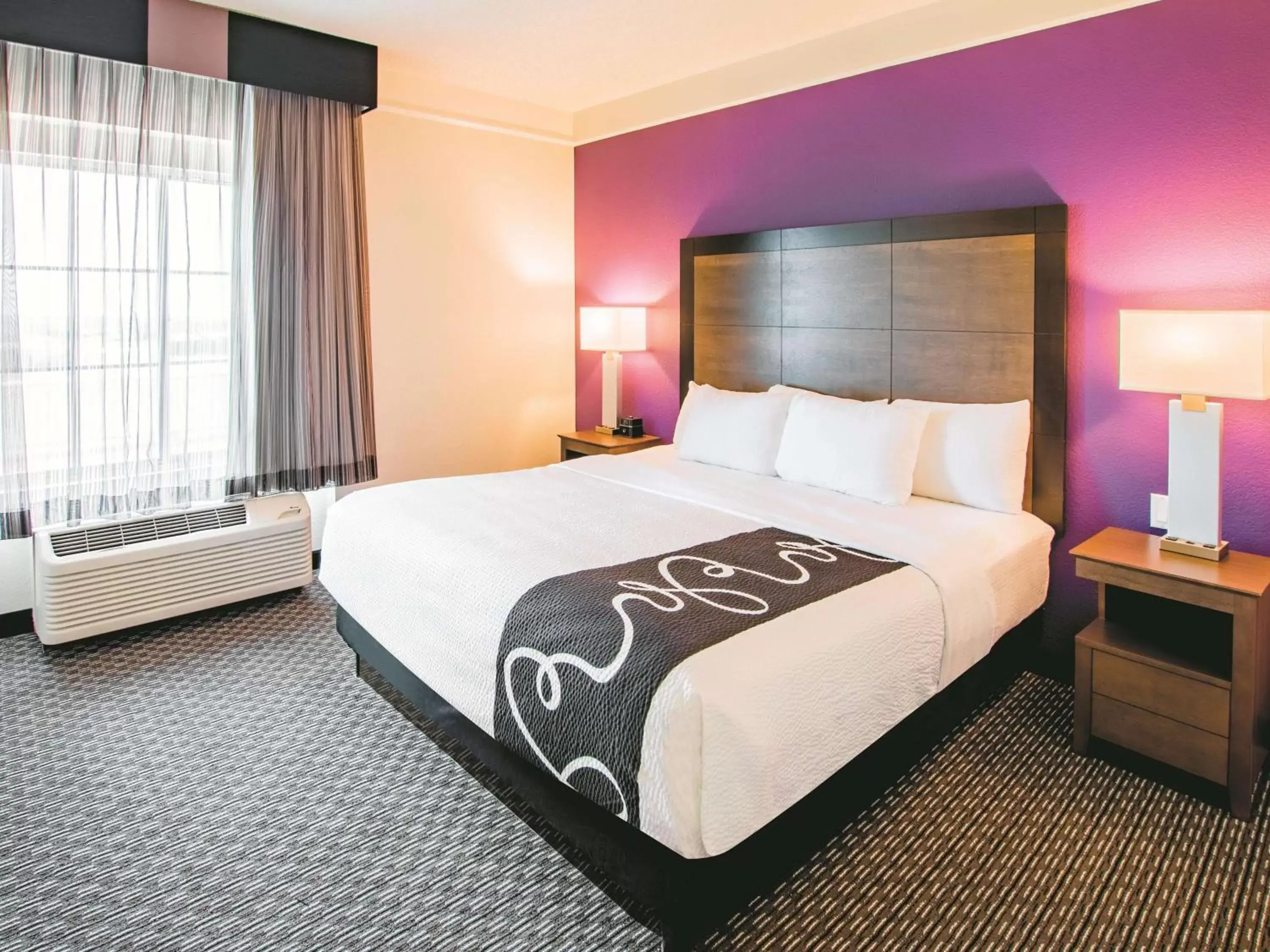 King Suite - Non-Smoking in La Quinta by Wyndham Fort Worth City View King Suite - Non-Smoking in La Quinta by Wyndham Fort Worth City View