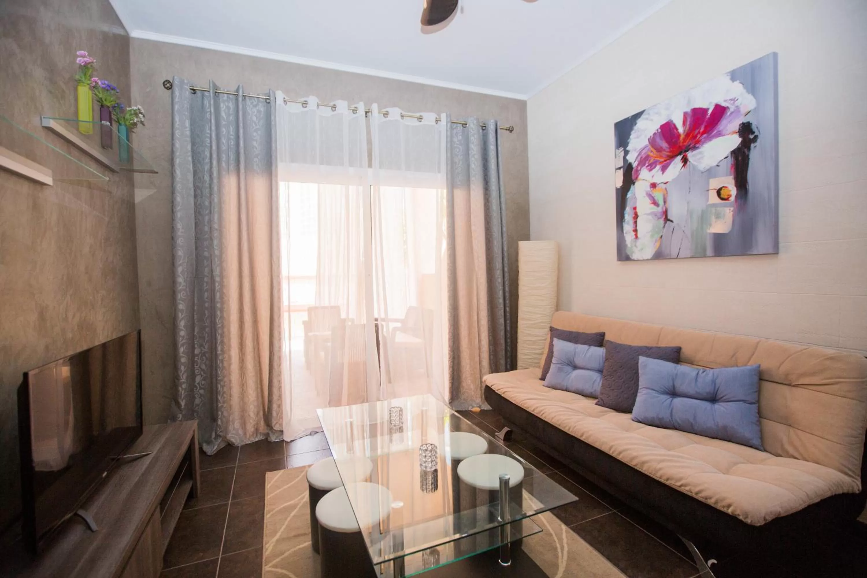 Living room in Yucca Park ApartHotel