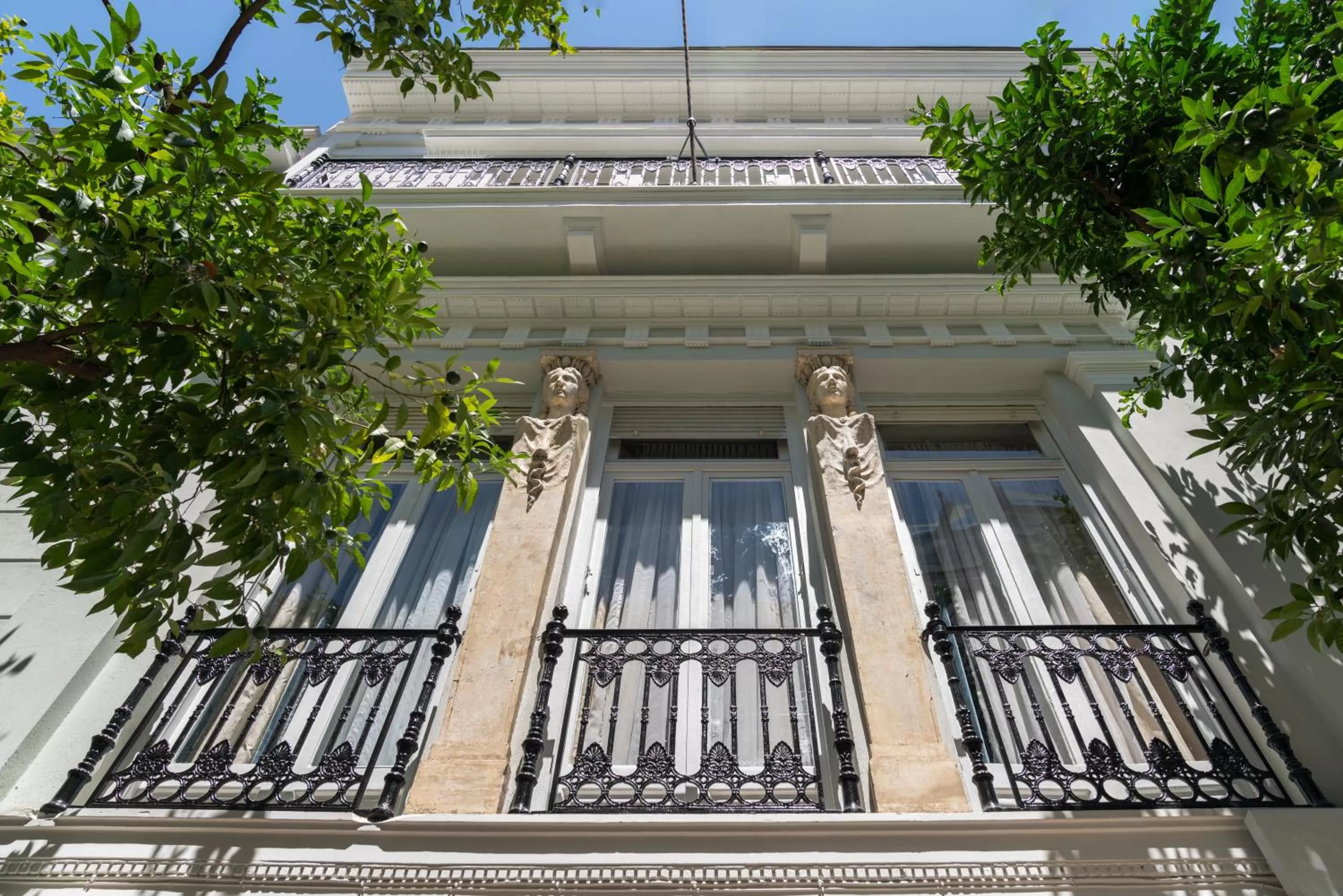 Property building in Athens Flair