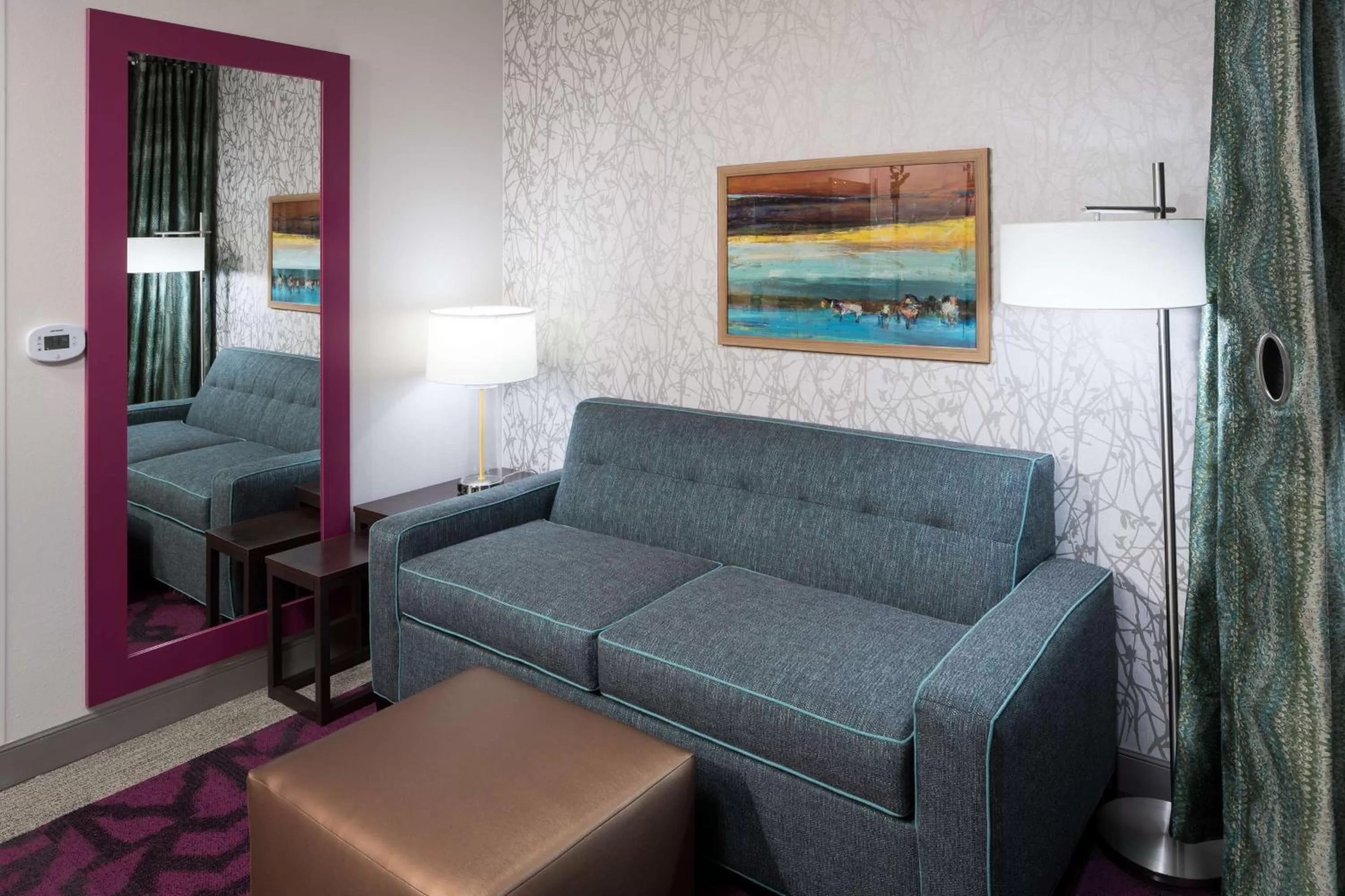 Living room, Bed in Home2 Suites by Hilton Fort Worth Cultural District