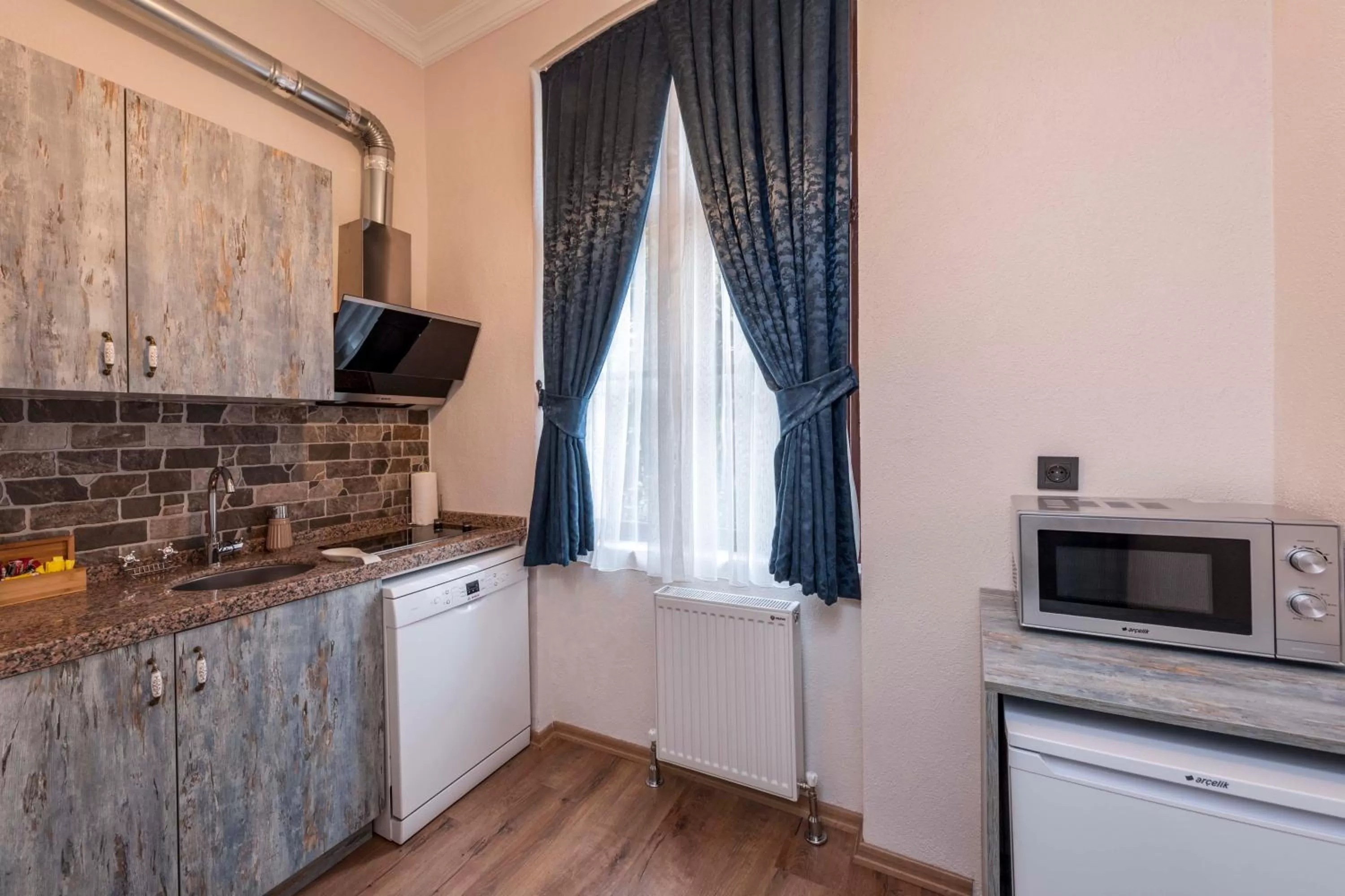 Kitchen or kitchenette in Element Garden