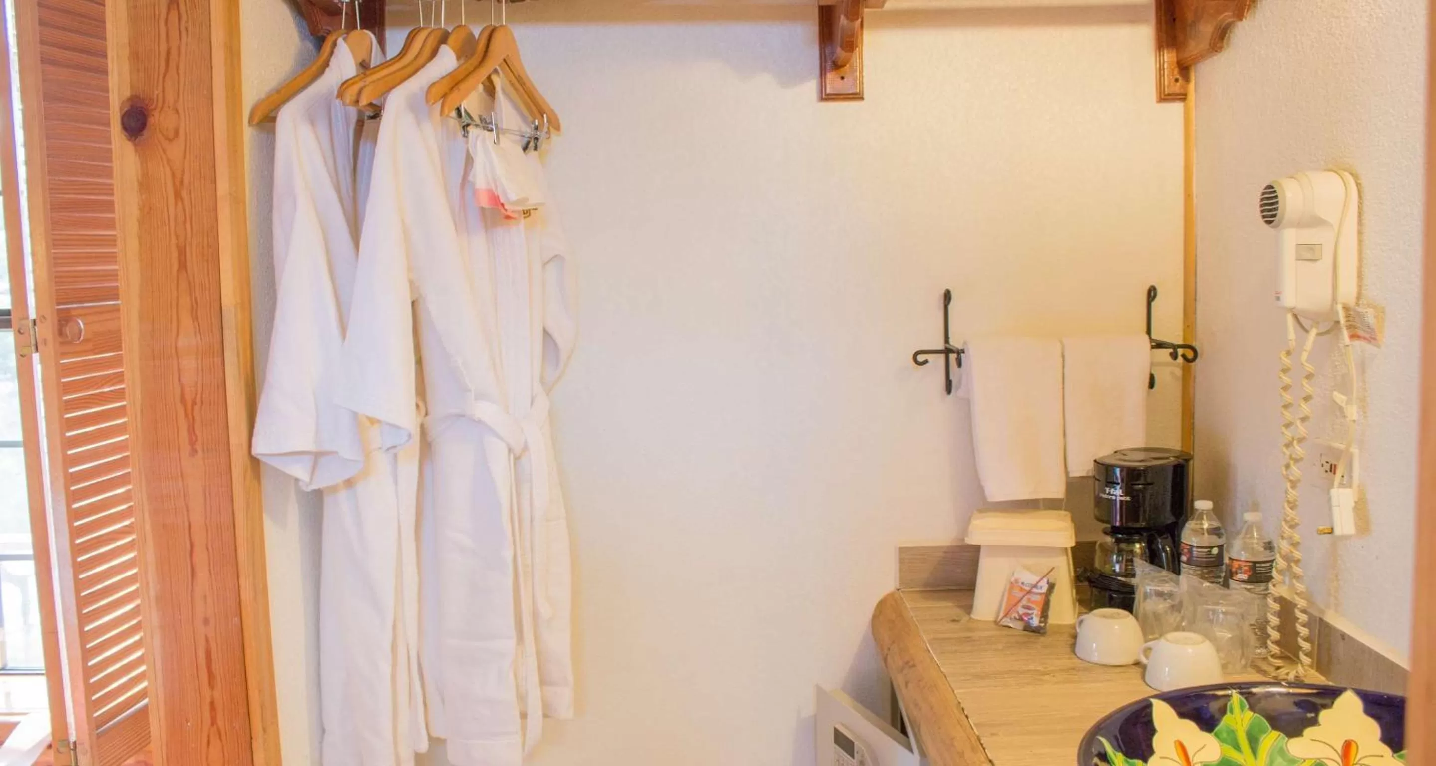 Photo of the whole room in The Lodge At Creel Eco - Hotel & Spa