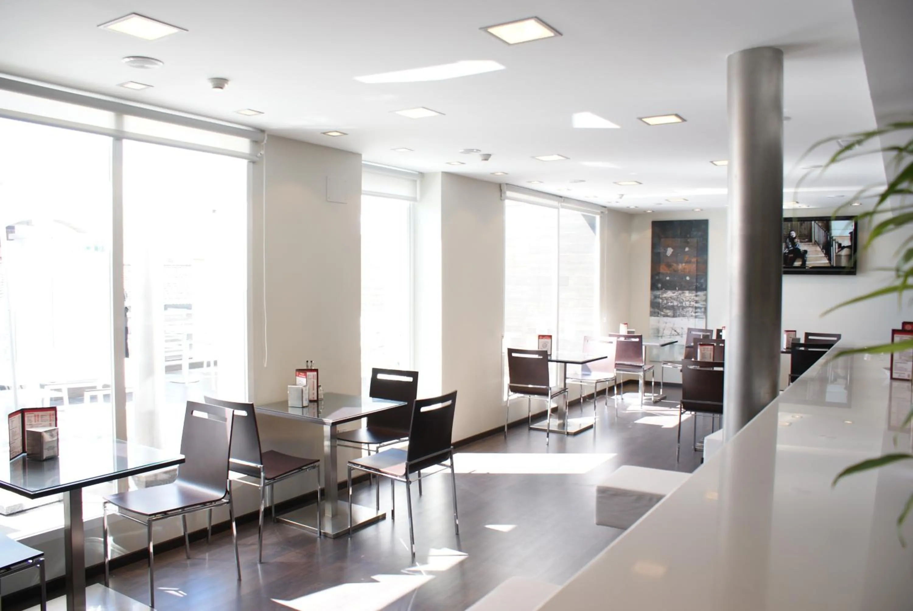 Lounge or bar in Hotel Universal by Maxi Hoteles