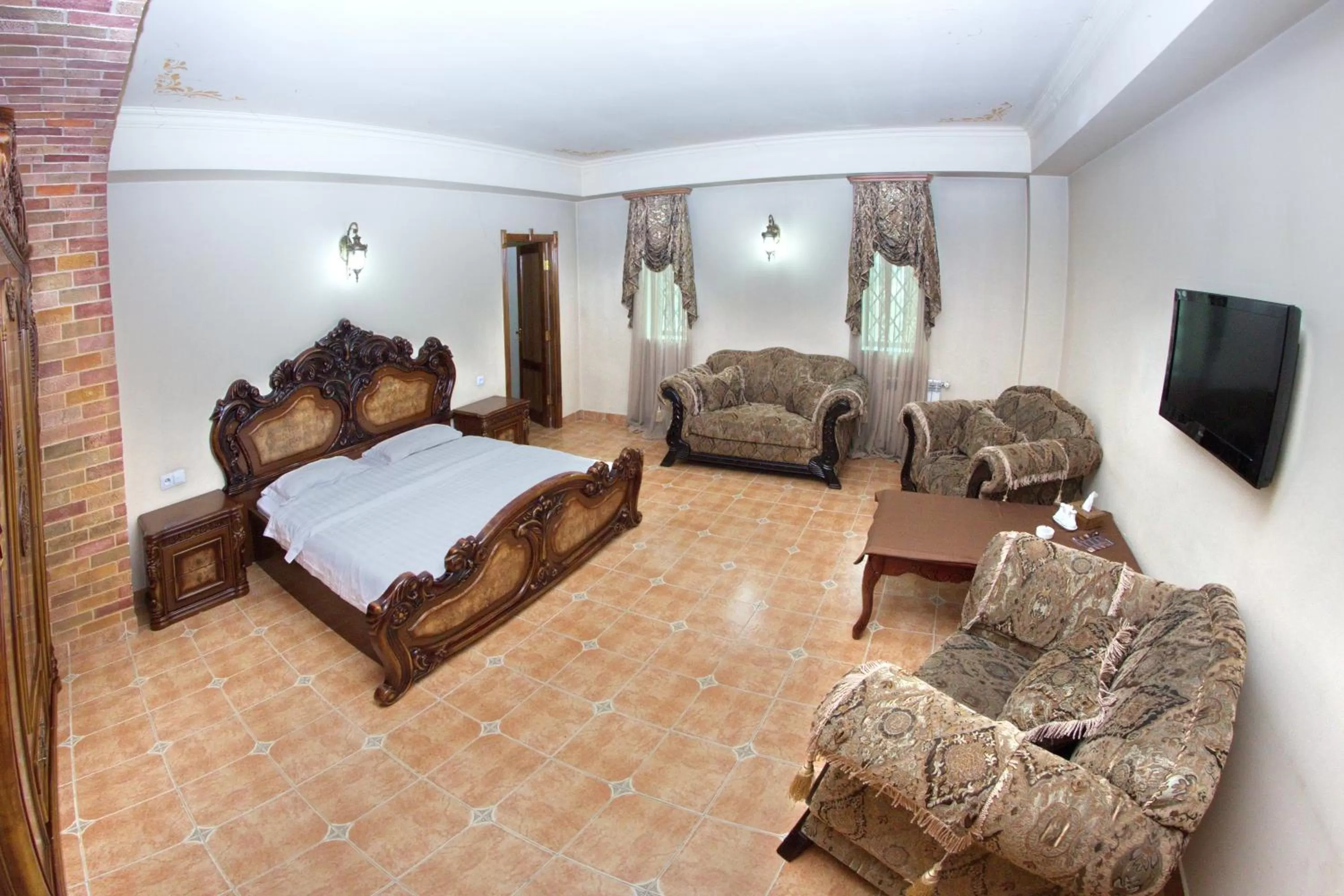 Photo of the whole room, Bed in Venezia Palazzo Hotel