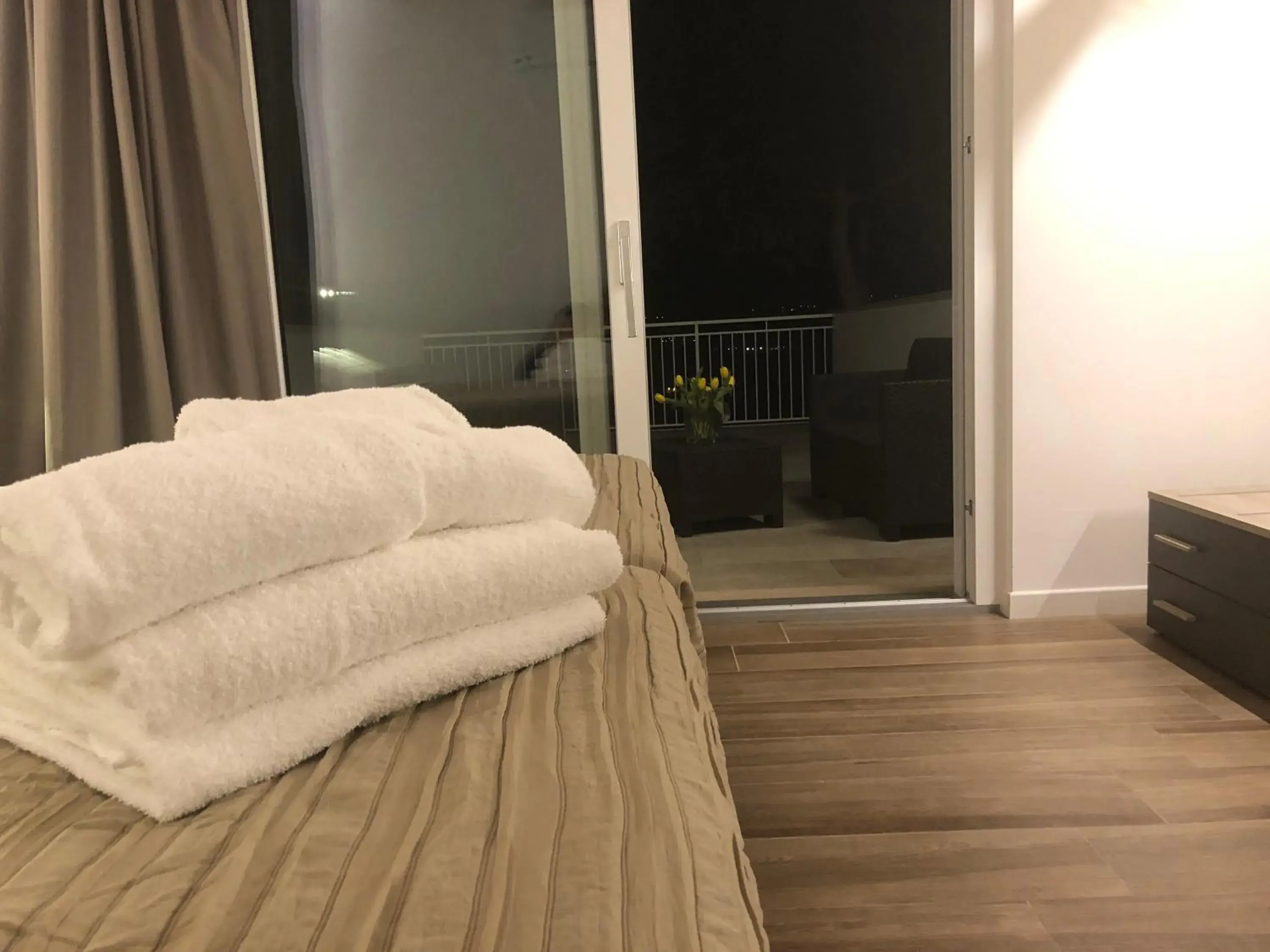 Twin Room with Pool View in Casablanca Hotel Twin Room with Pool View in Casablanca Hotel