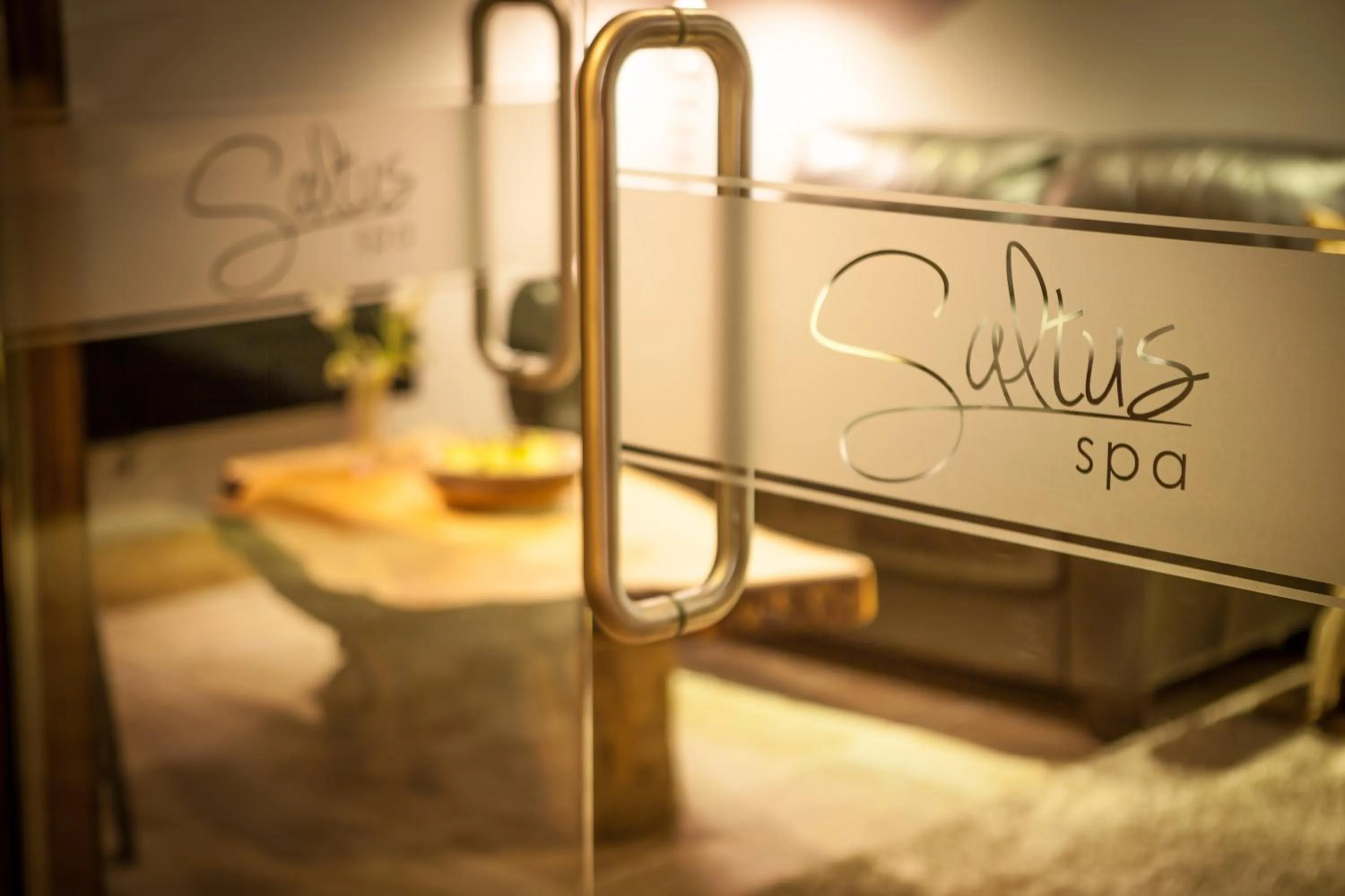 Spa and wellness centre/facilities in Balmer Lawn