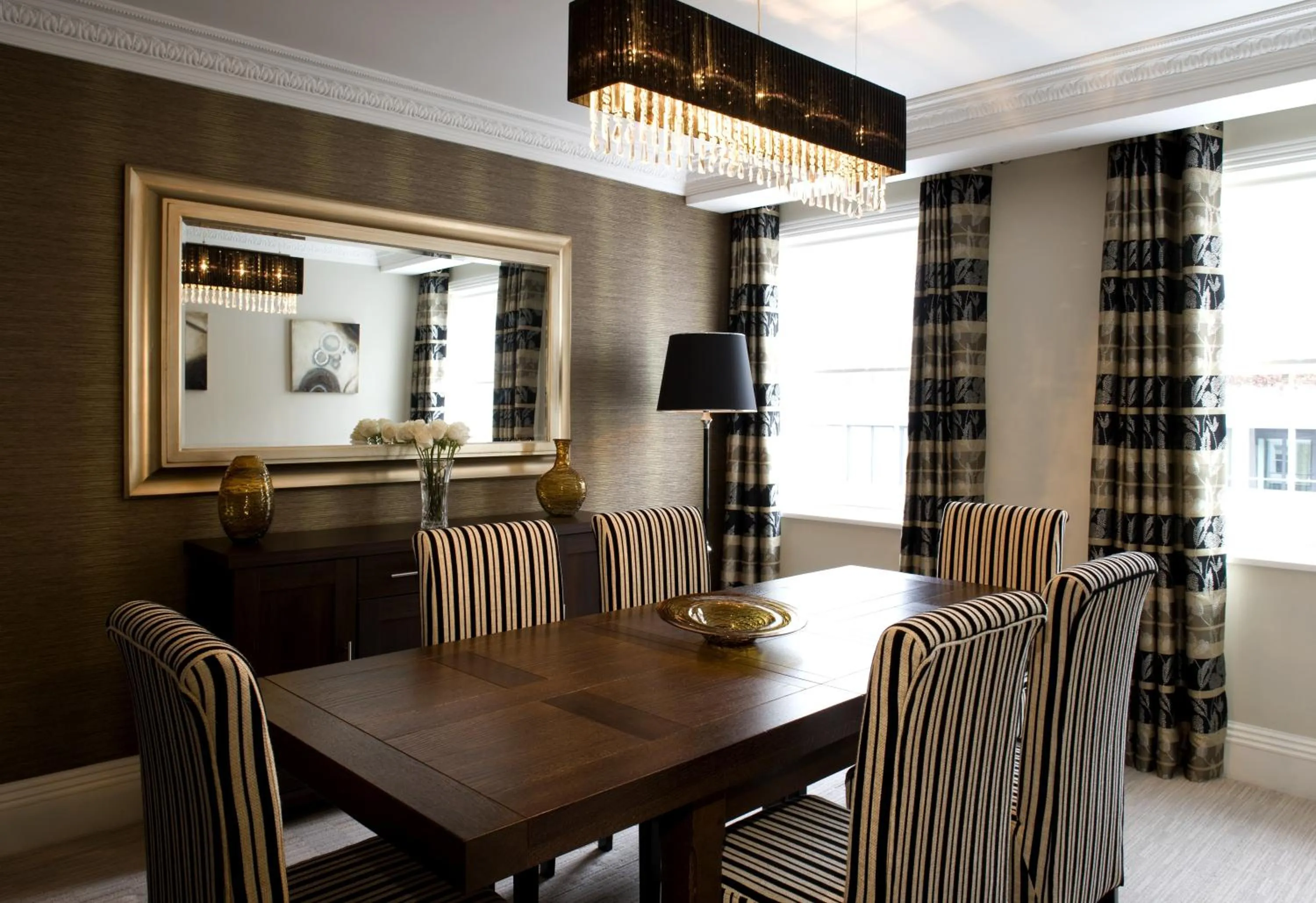 Dining area in Beaufort House - Knightsbridge